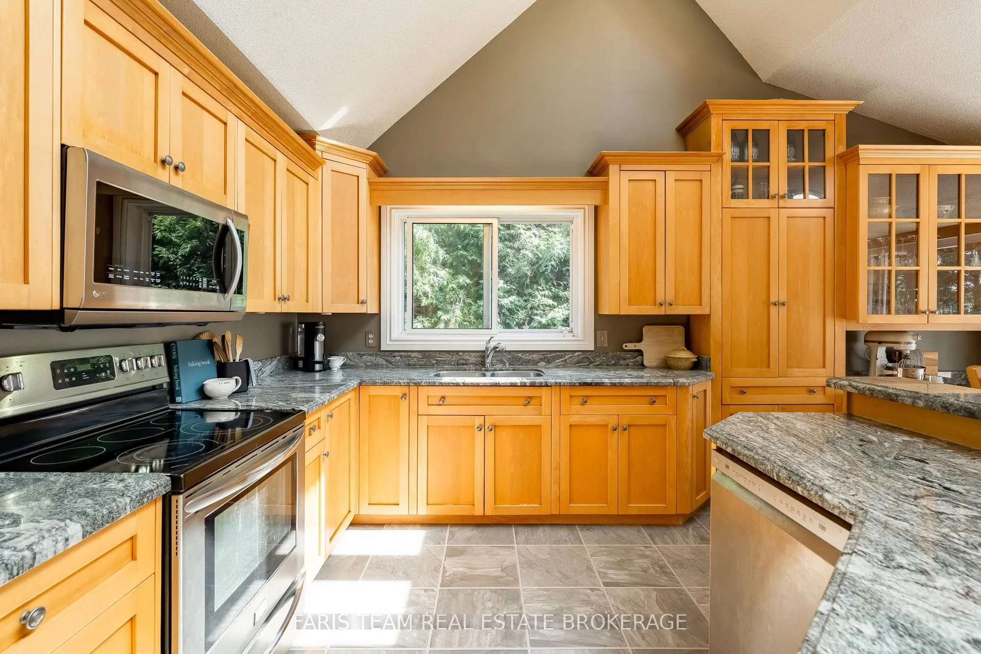 3299 Shoreview Drive