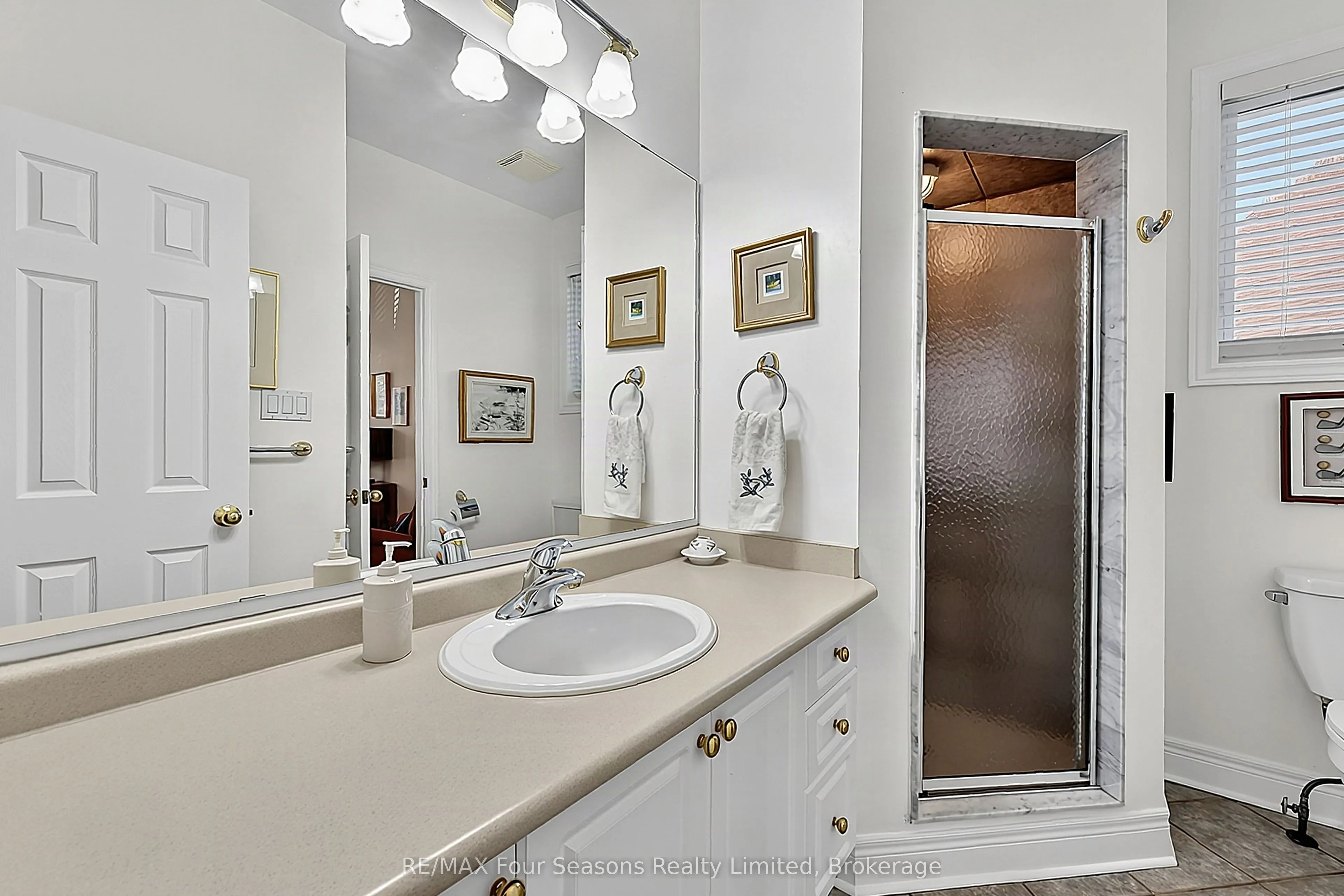 7 Callary Crescent