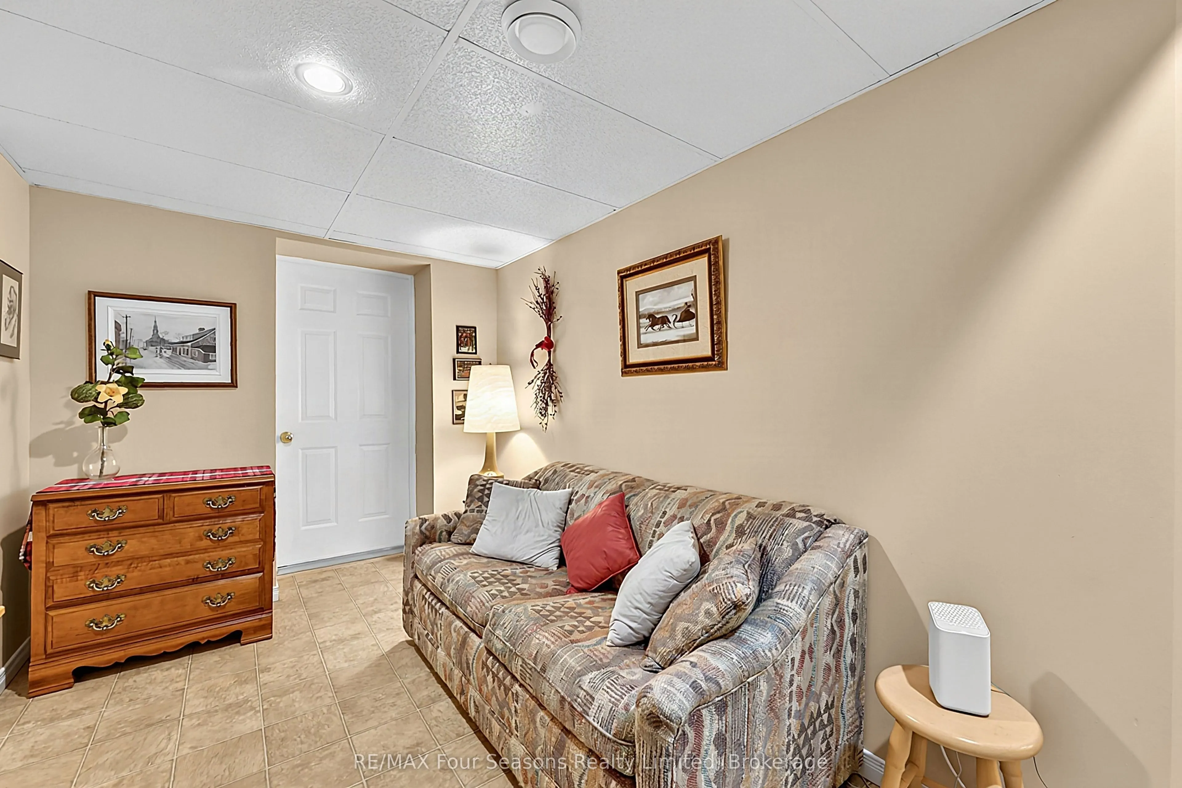 7 Callary Crescent