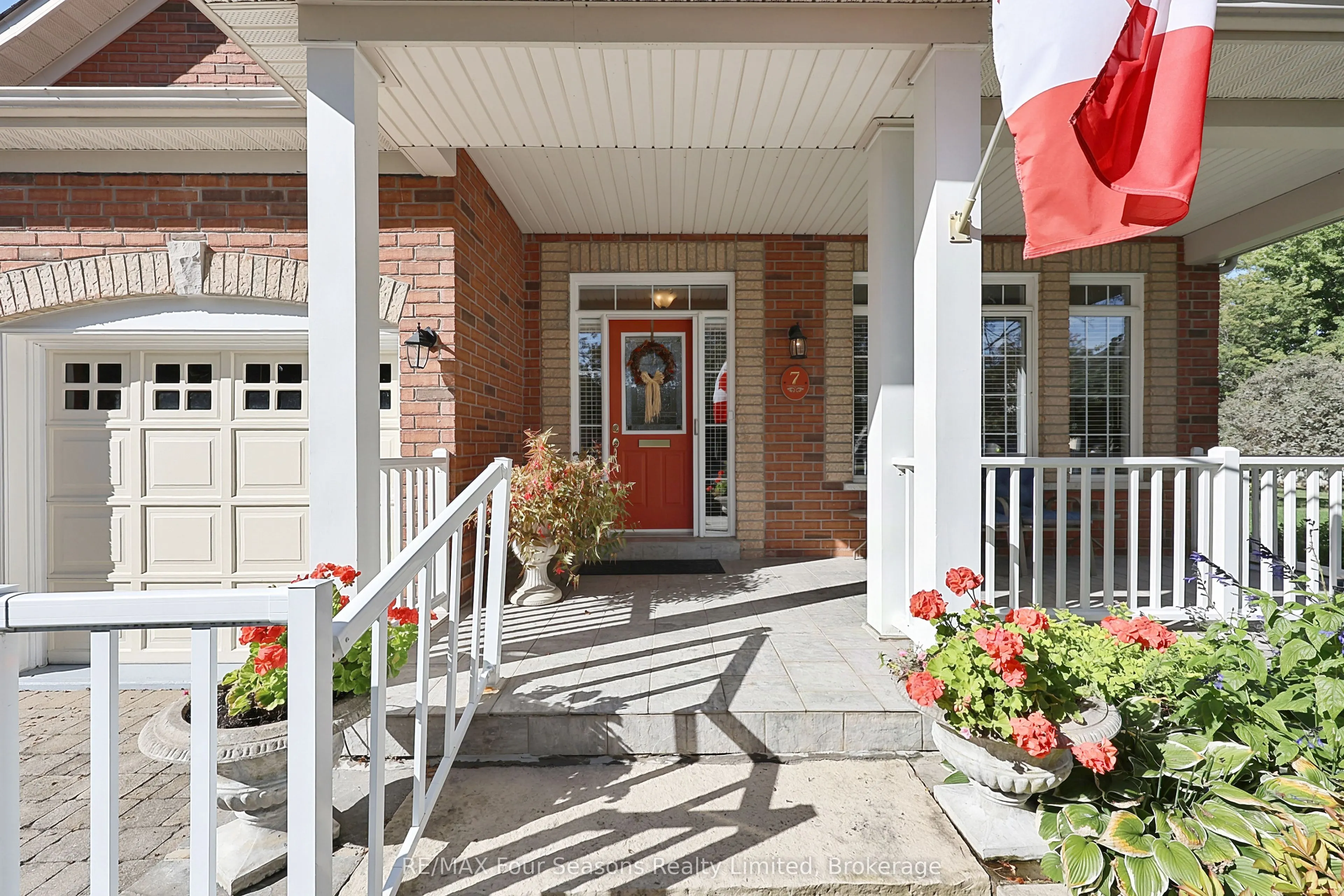 7 Callary Crescent