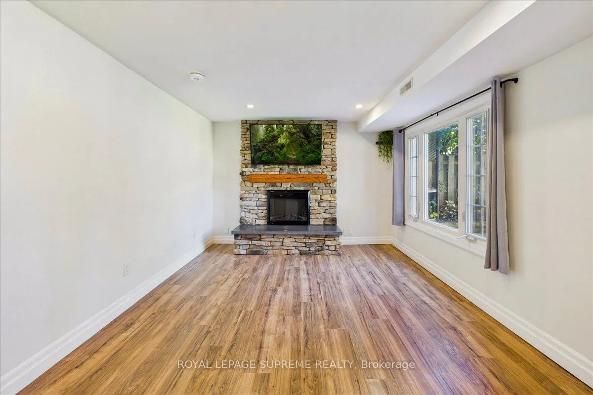 46 Ridgeway Avenue #Lower