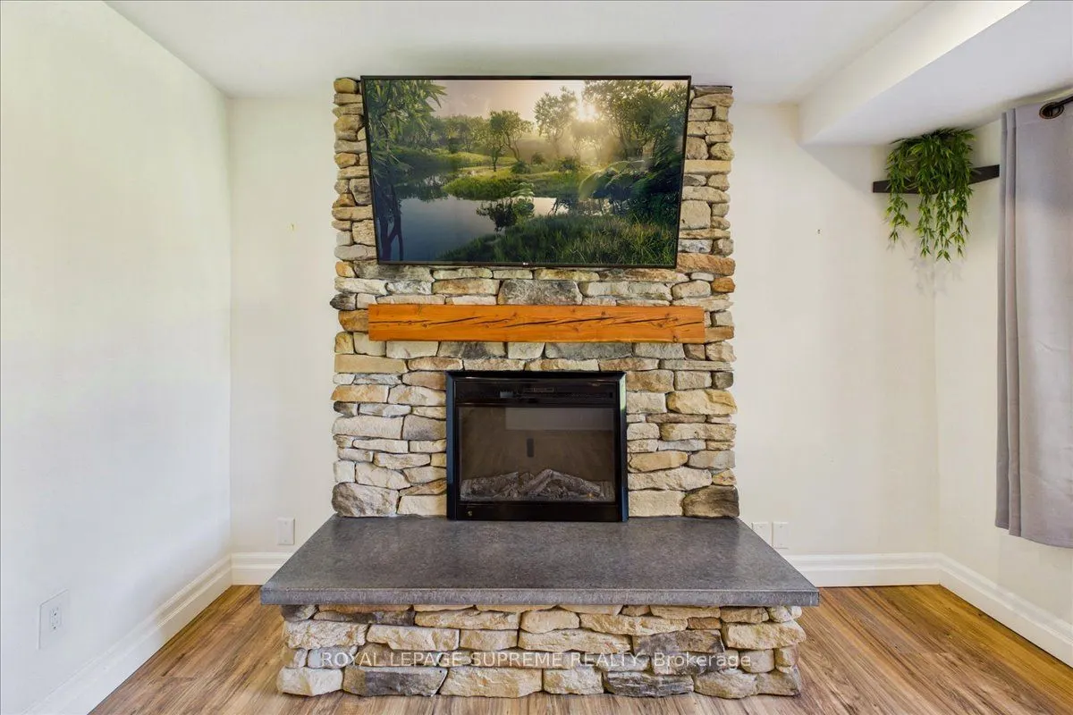 46 Ridgeway Avenue #Lower