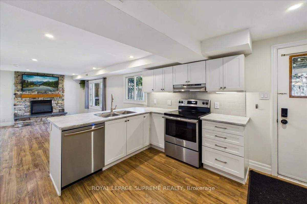 46 Ridgeway Avenue #Lower