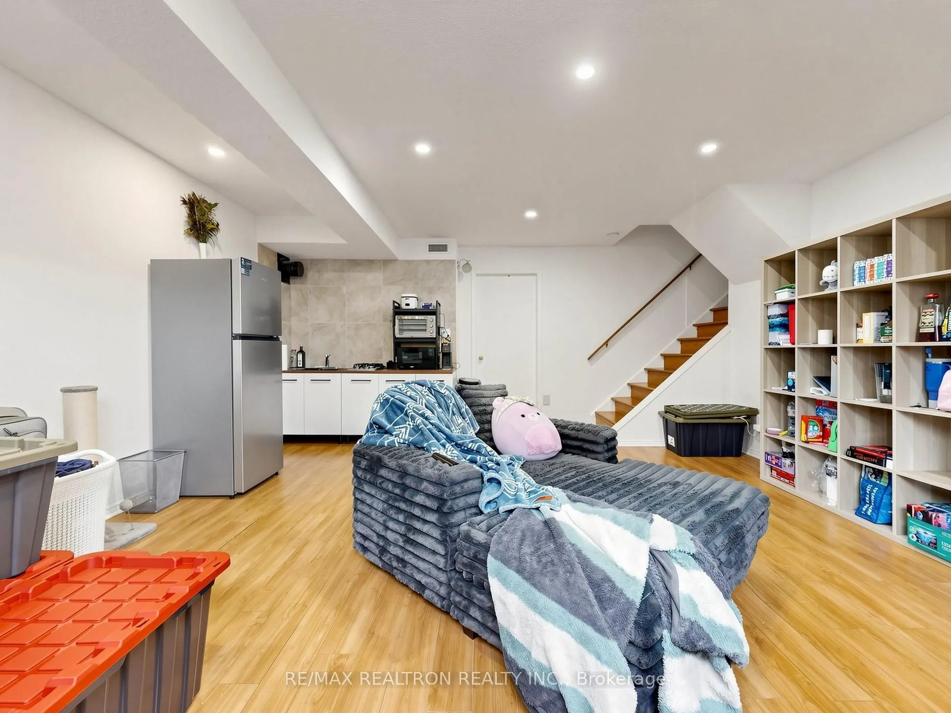 101 Chieftain Crescent