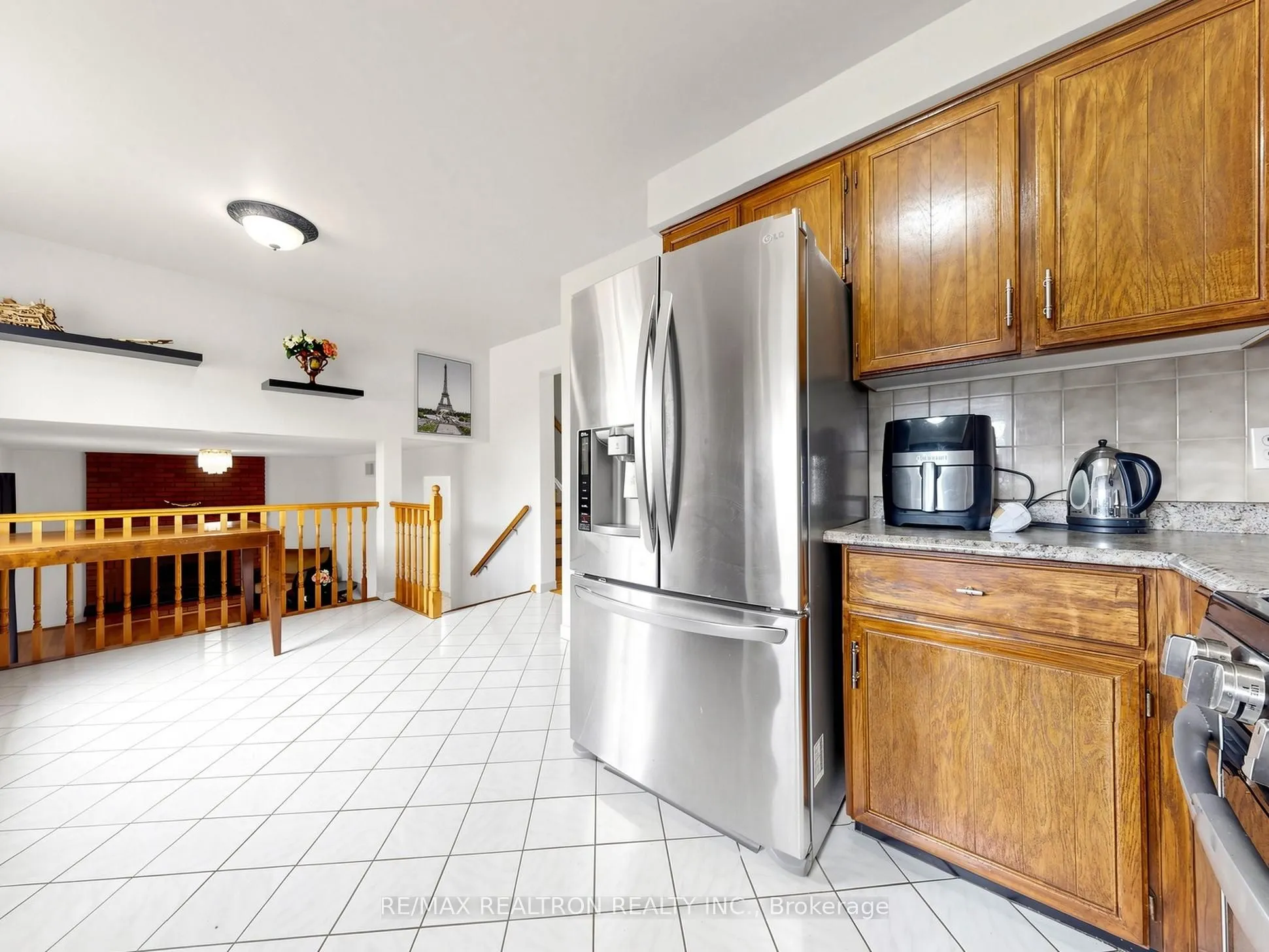 101 Chieftain Crescent