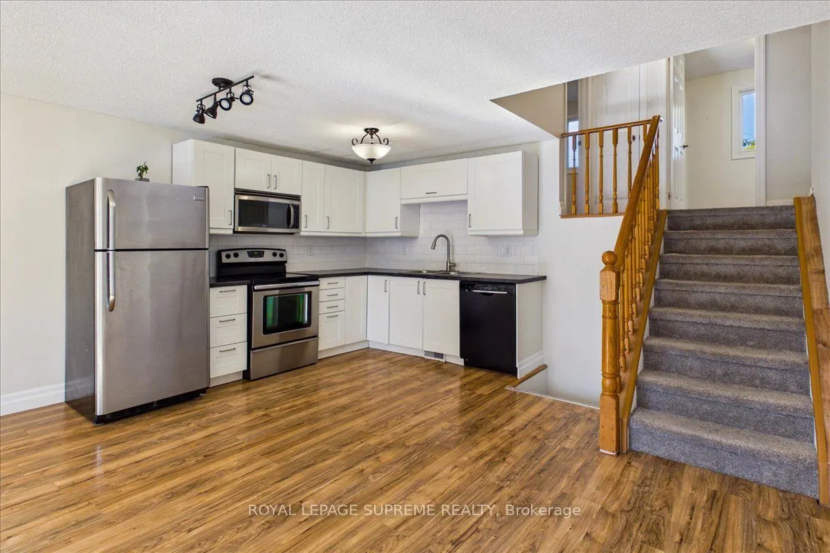 46 Ridgeway Avenue #Upper