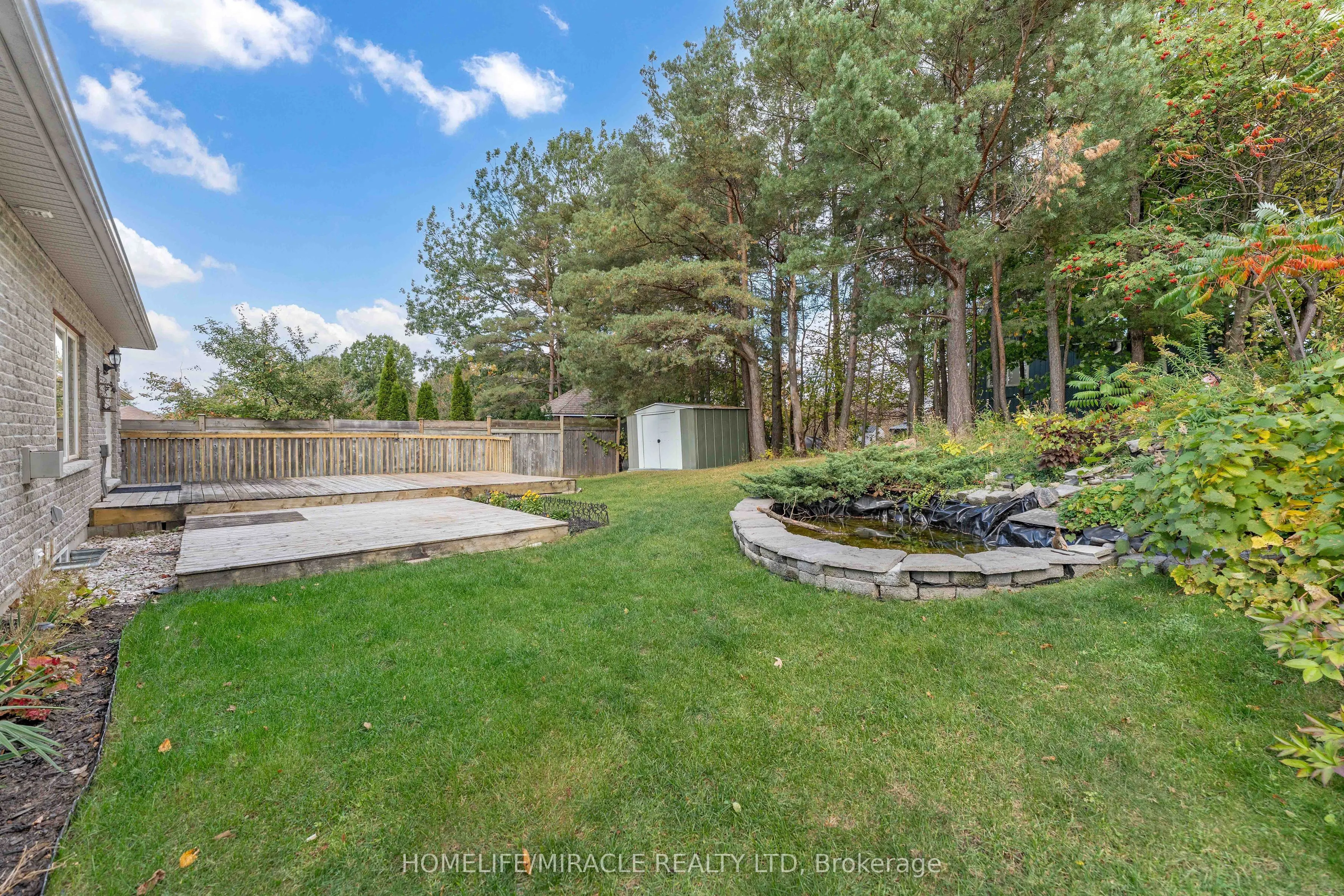 30 Dove Crescent
