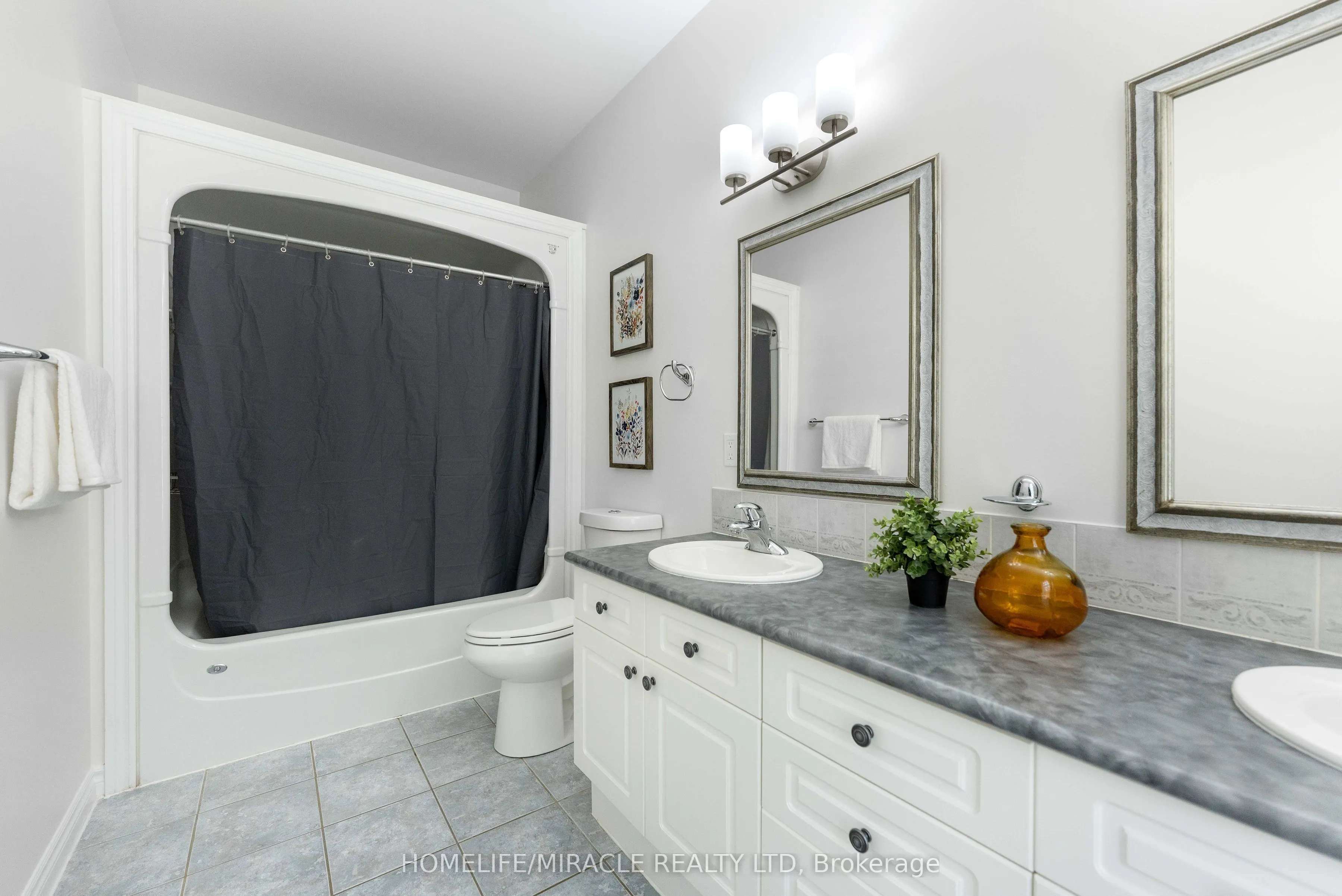 30 Dove Crescent