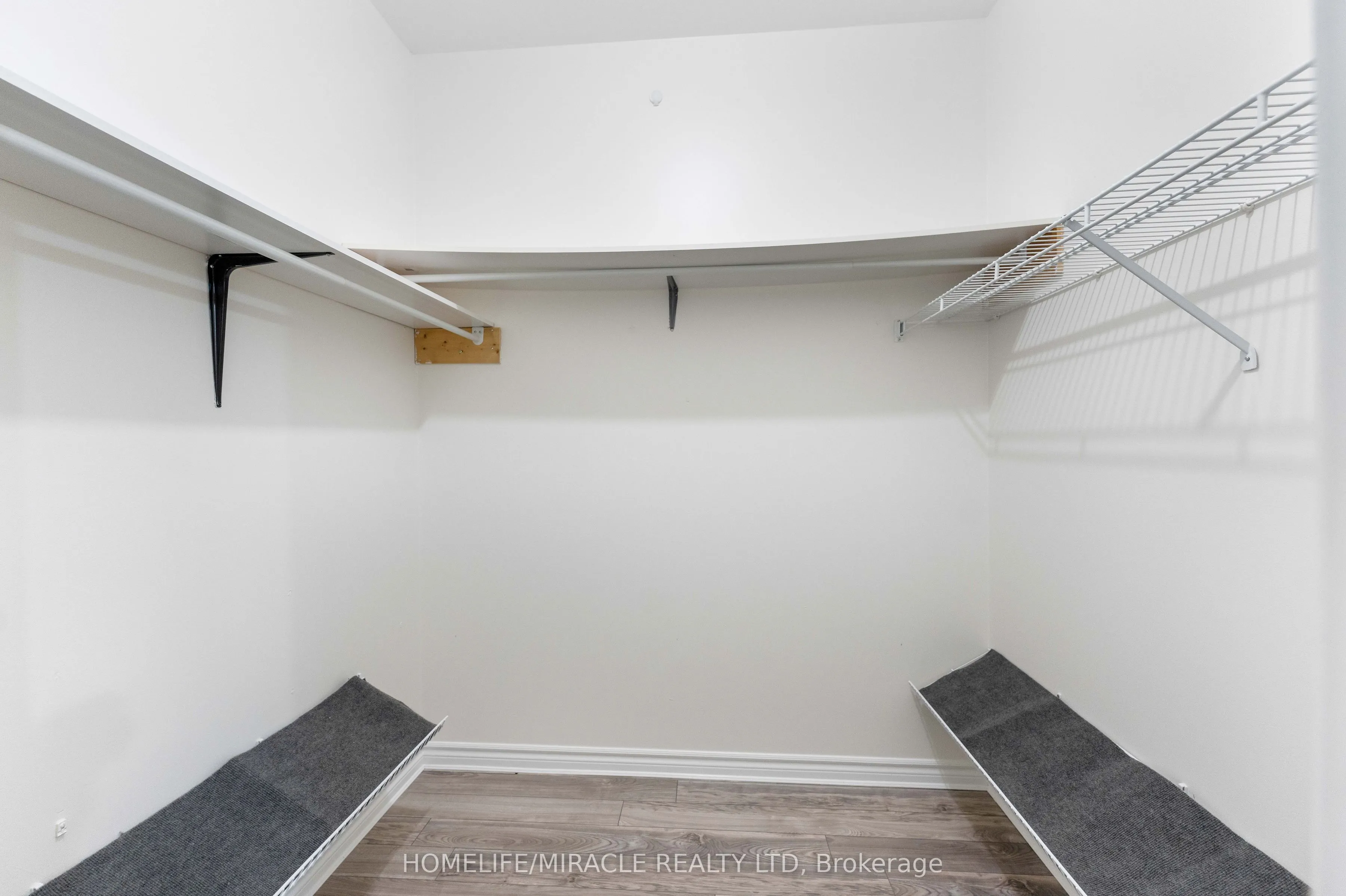 30 Dove Crescent