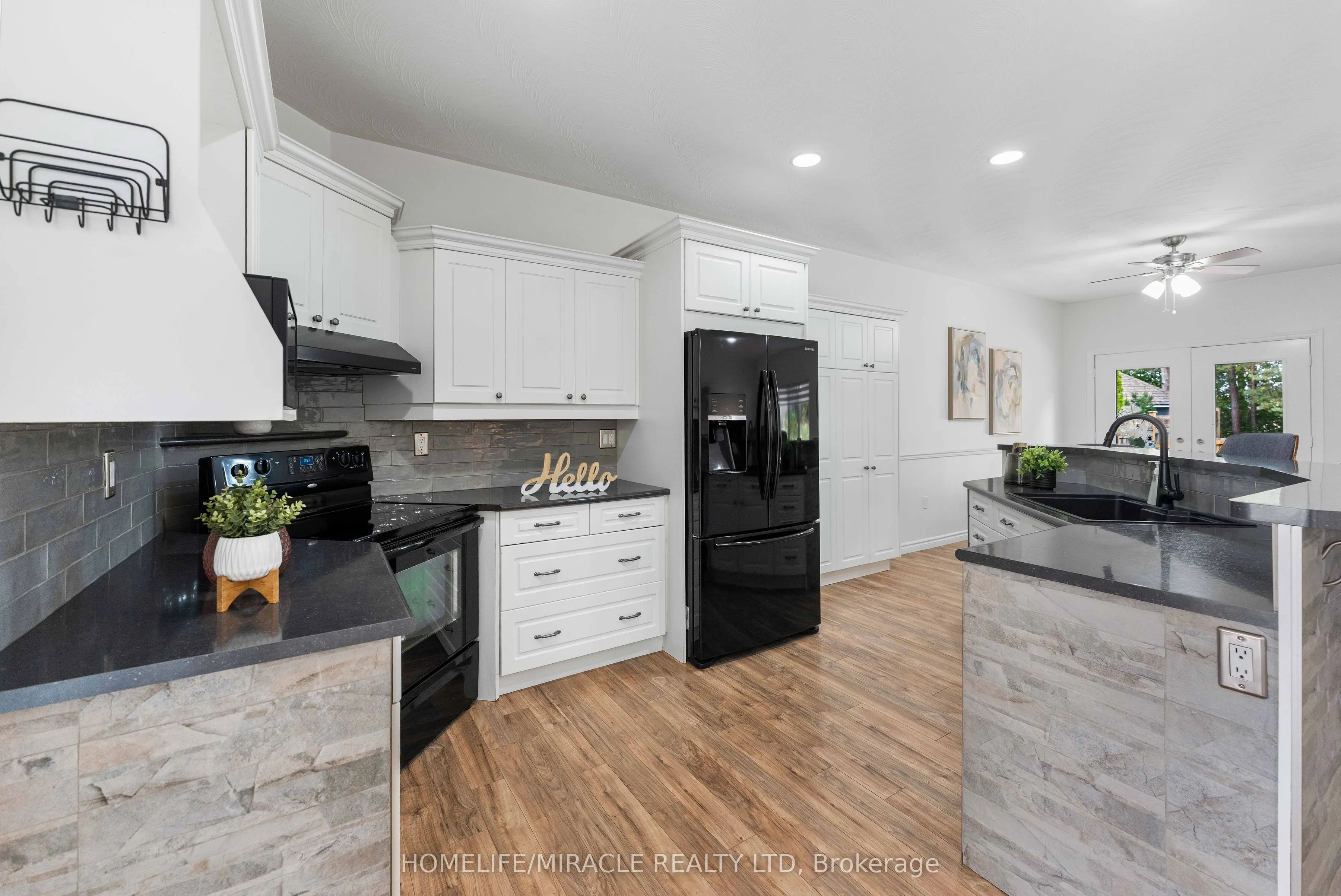 30 Dove Crescent