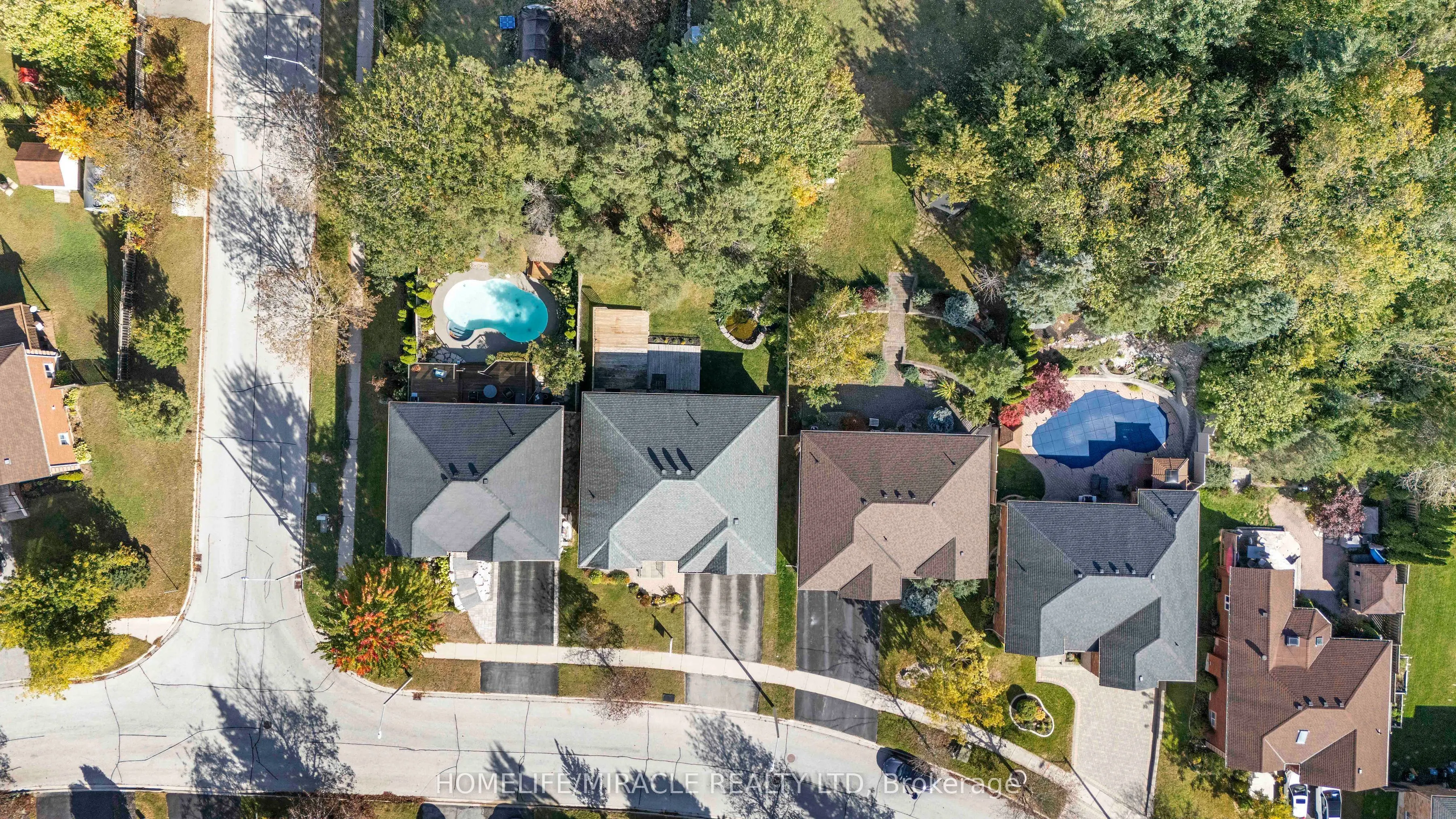 30 Dove Crescent
