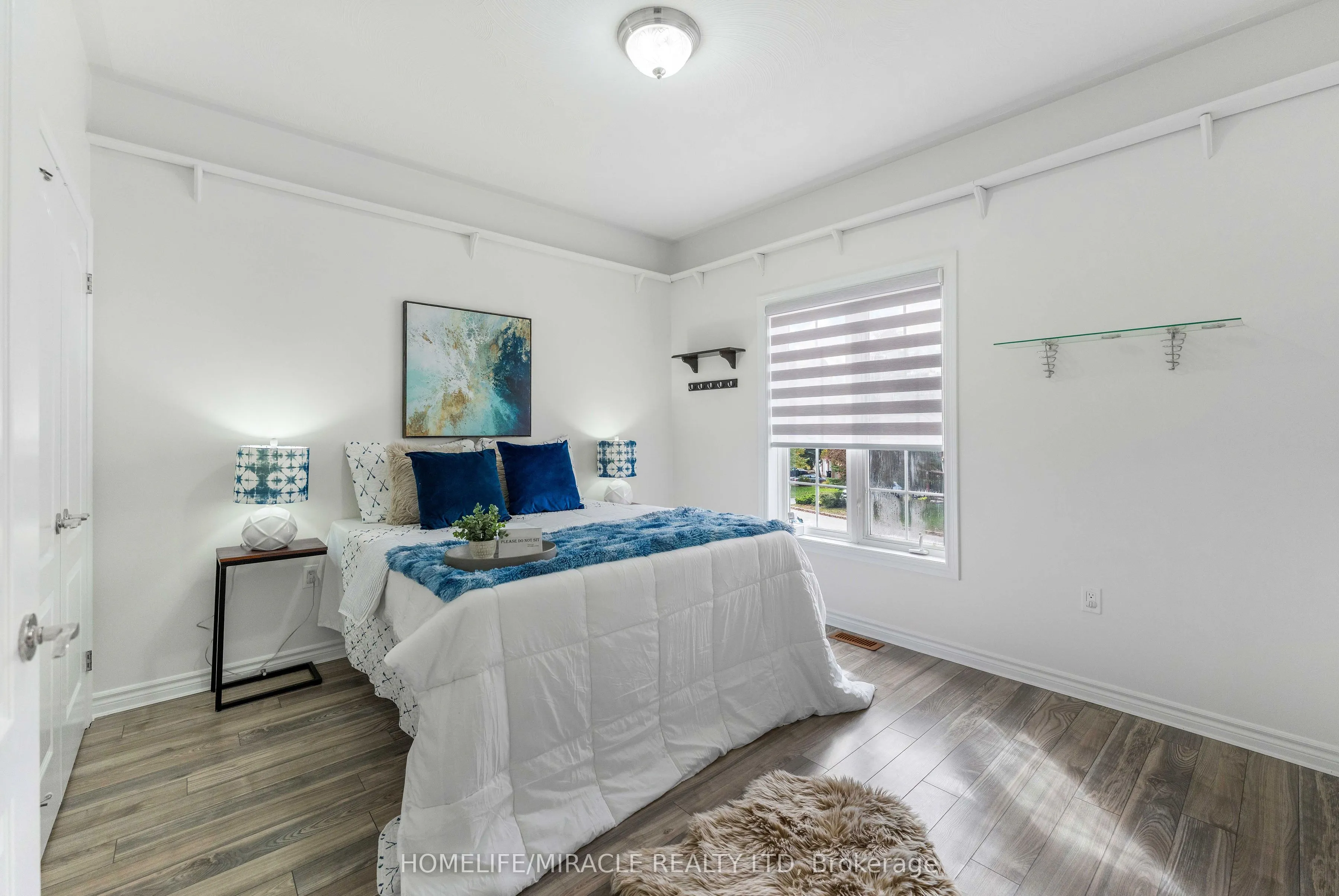 30 Dove Crescent