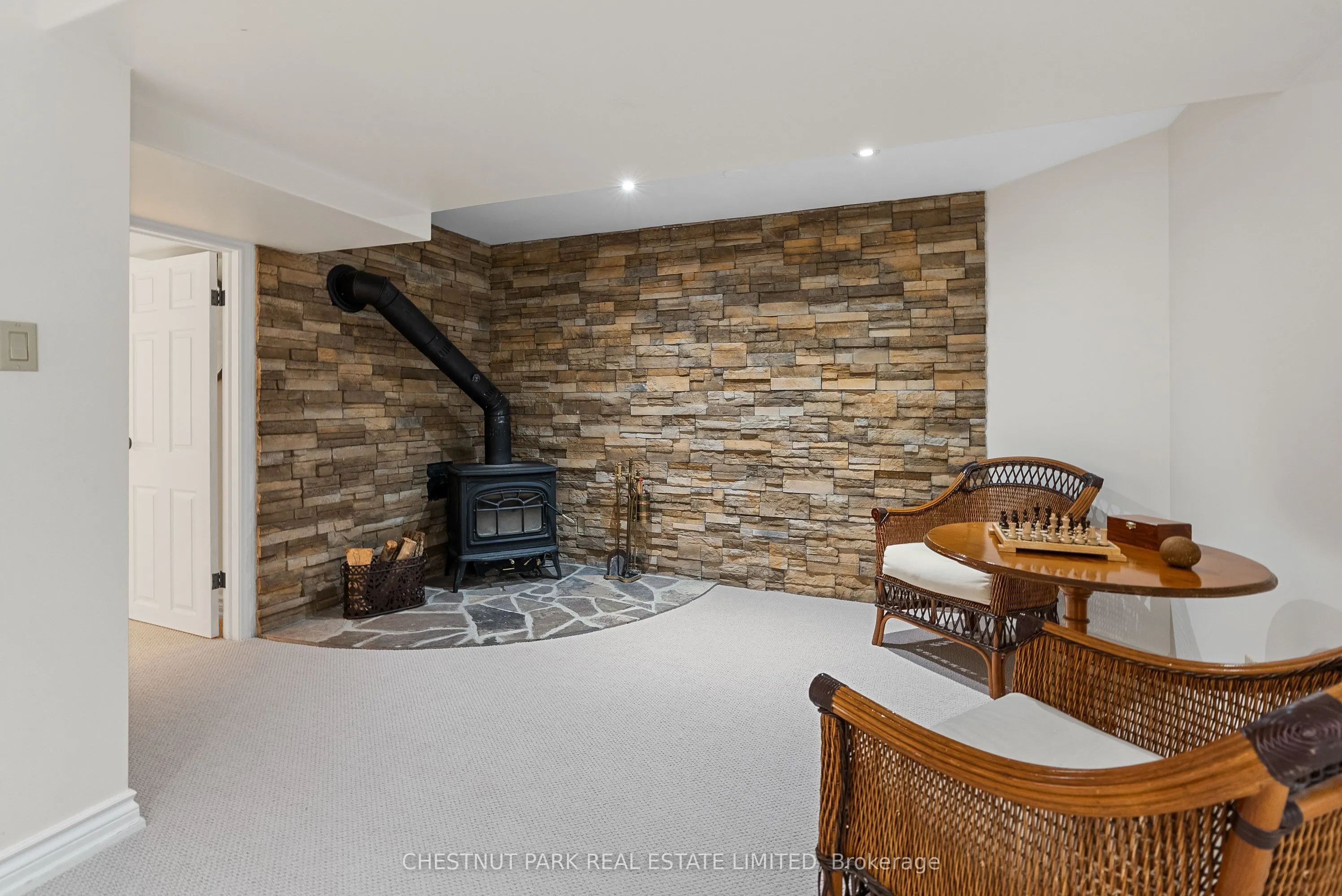 9 Mills Circle