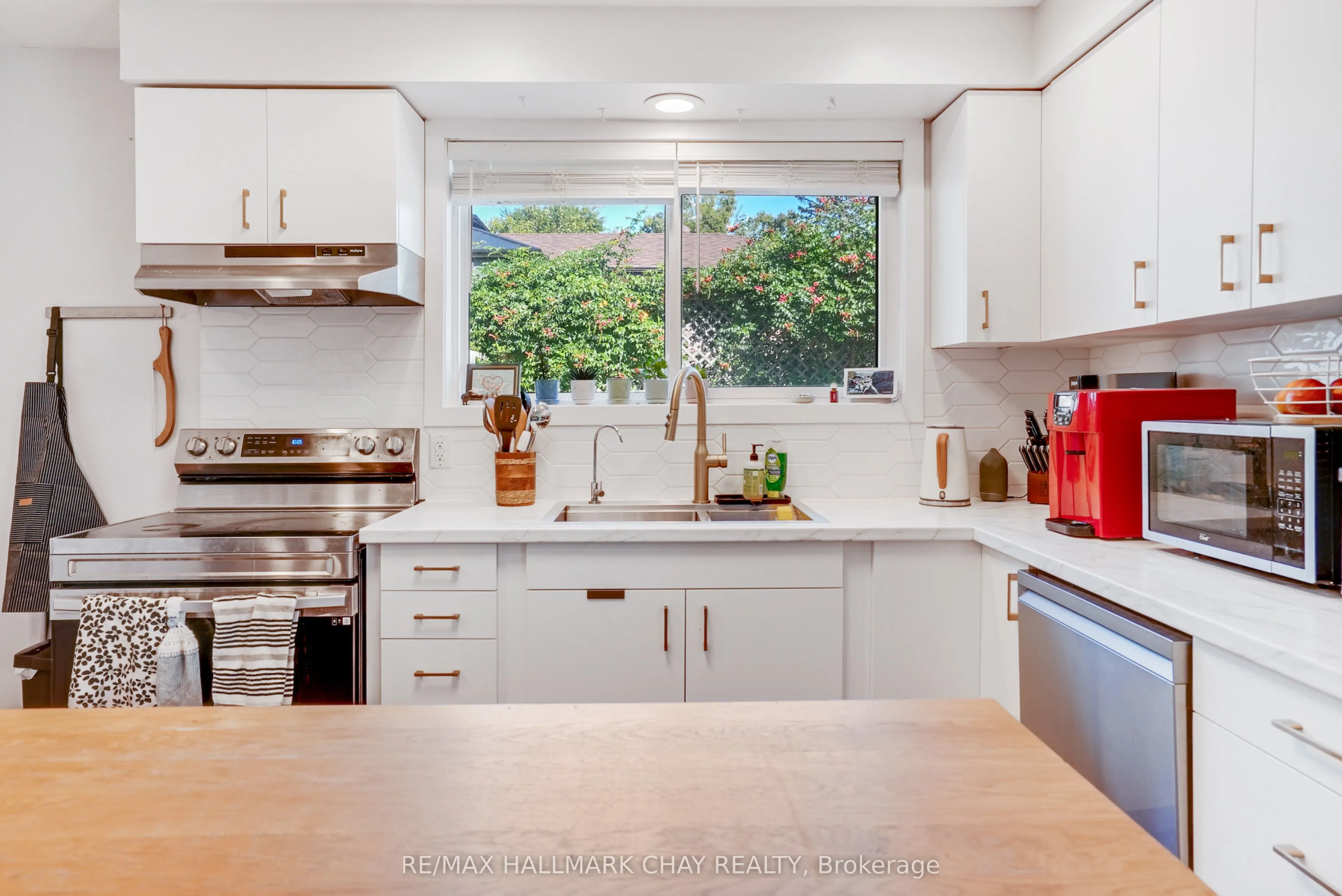 11 Daphne Crescent #UPPER