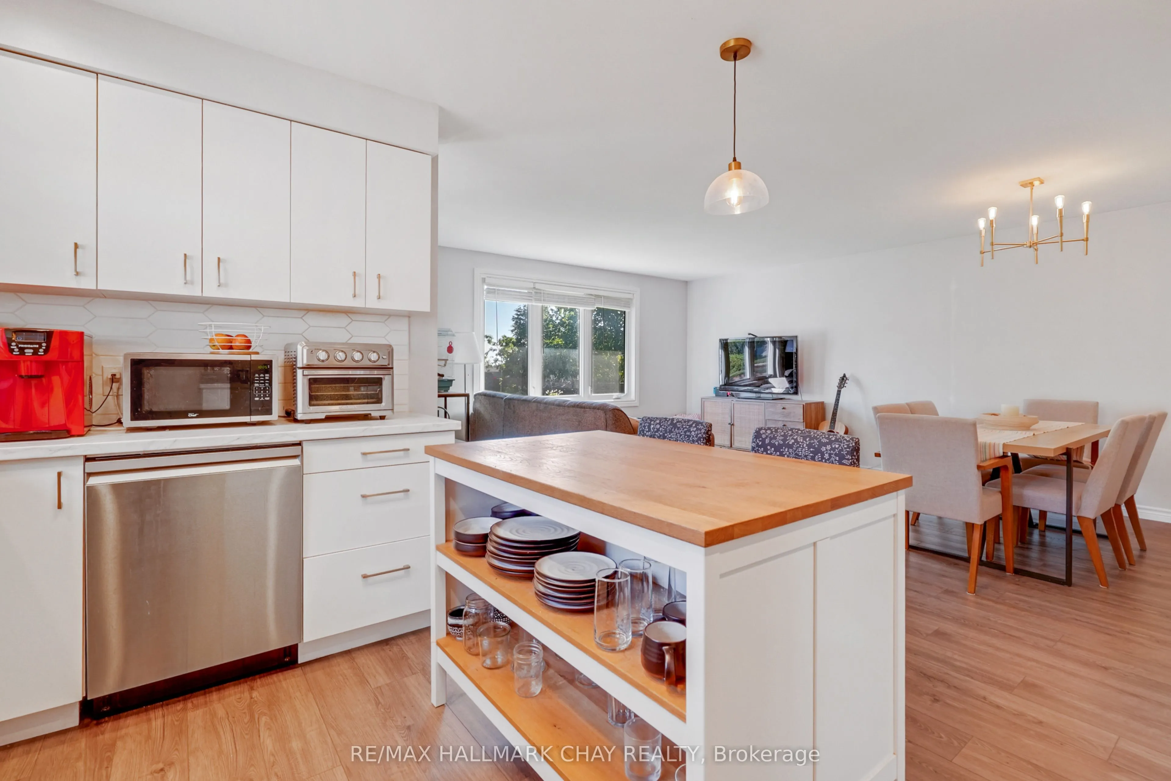 11 Daphne Crescent #UPPER
