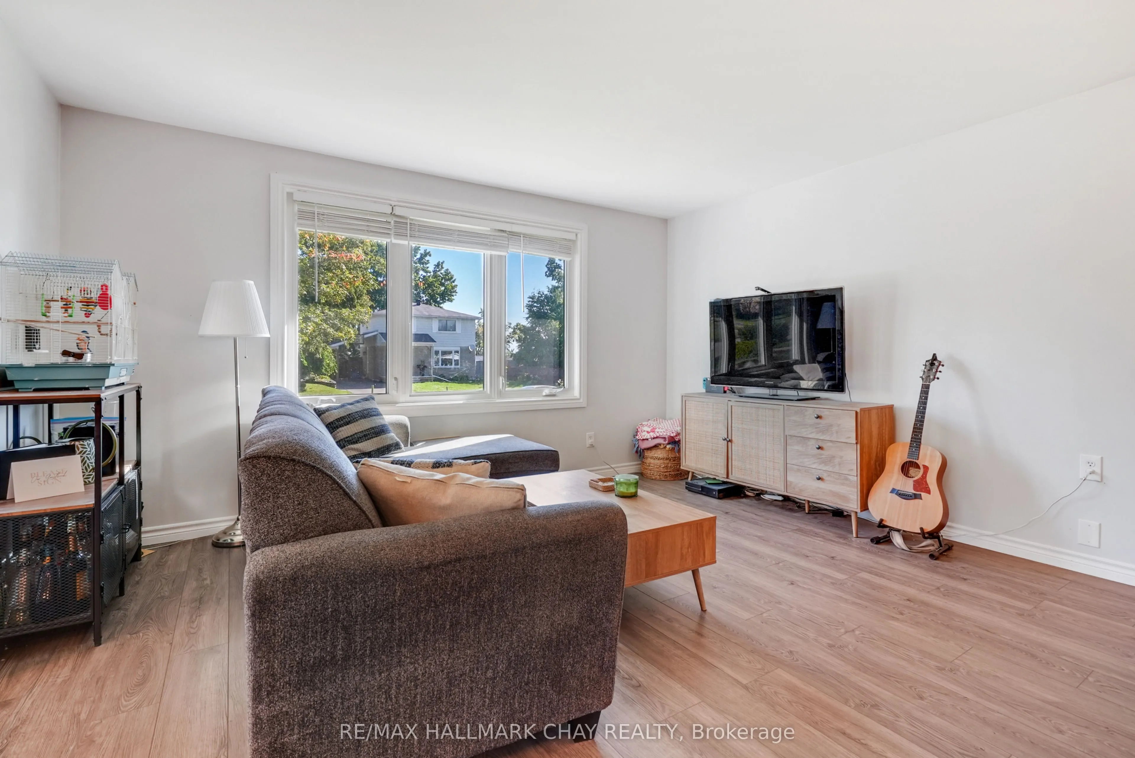 11 Daphne Crescent #UPPER