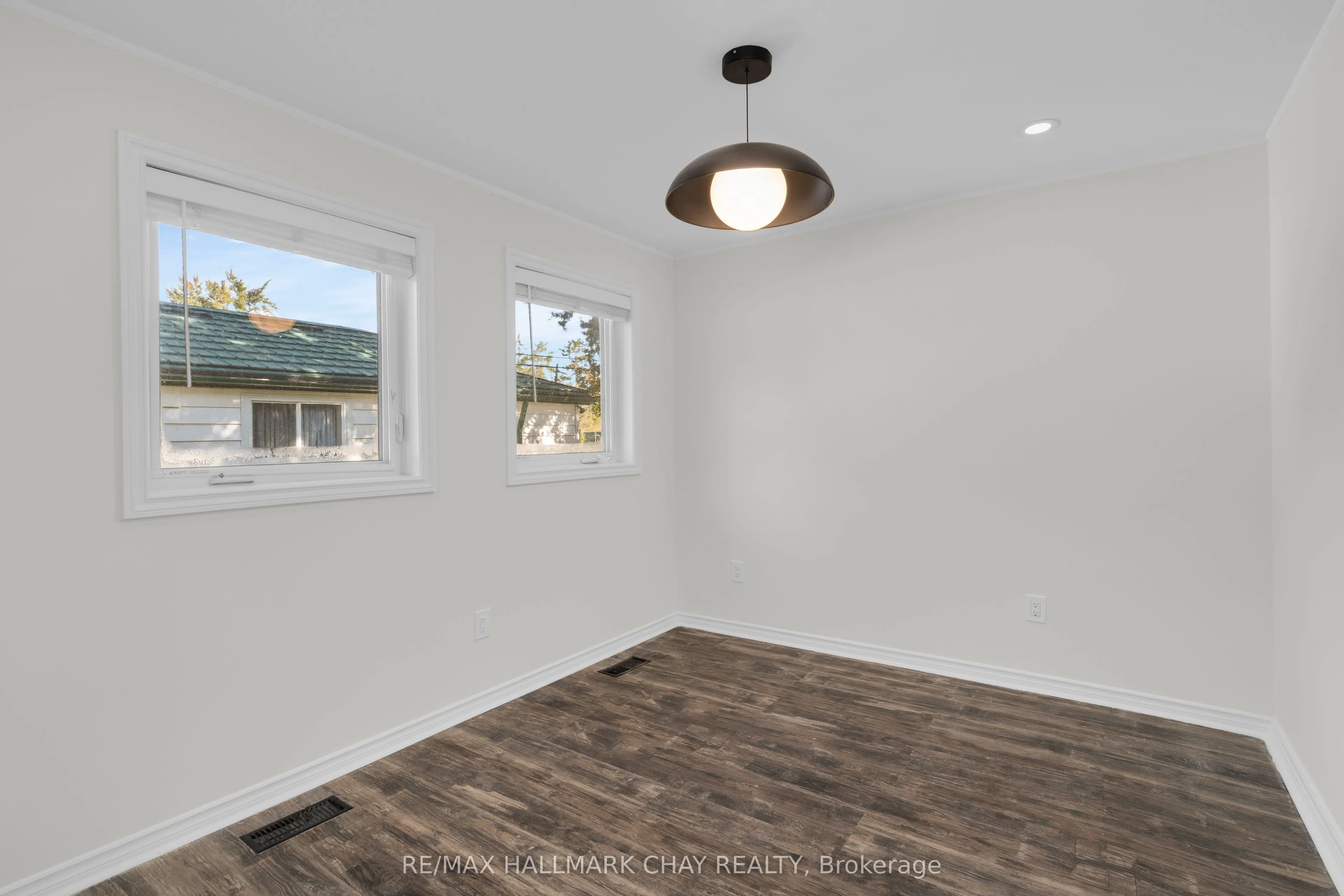 3391 Beachview Avenue