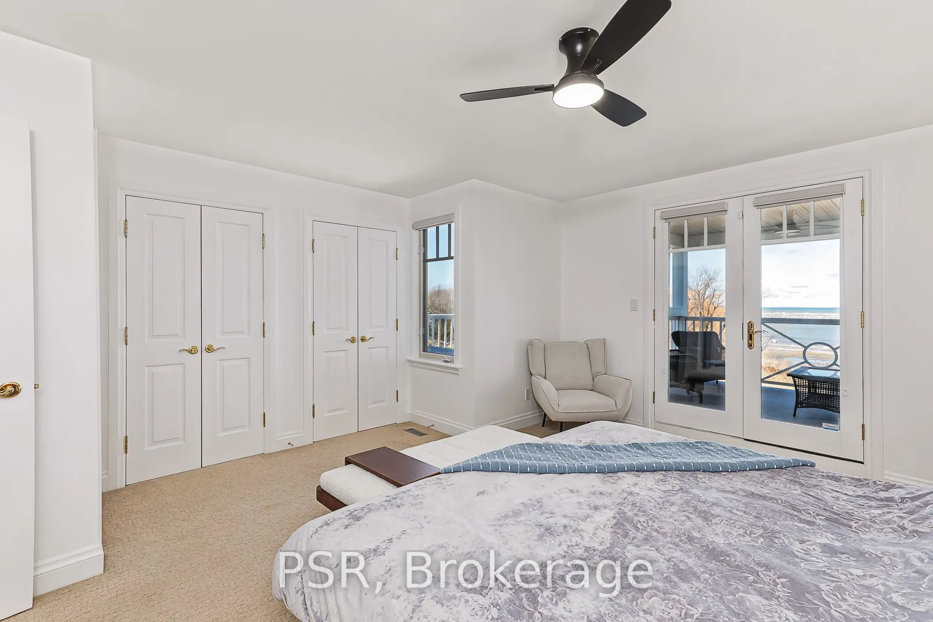 40 Trott Boulevard #306