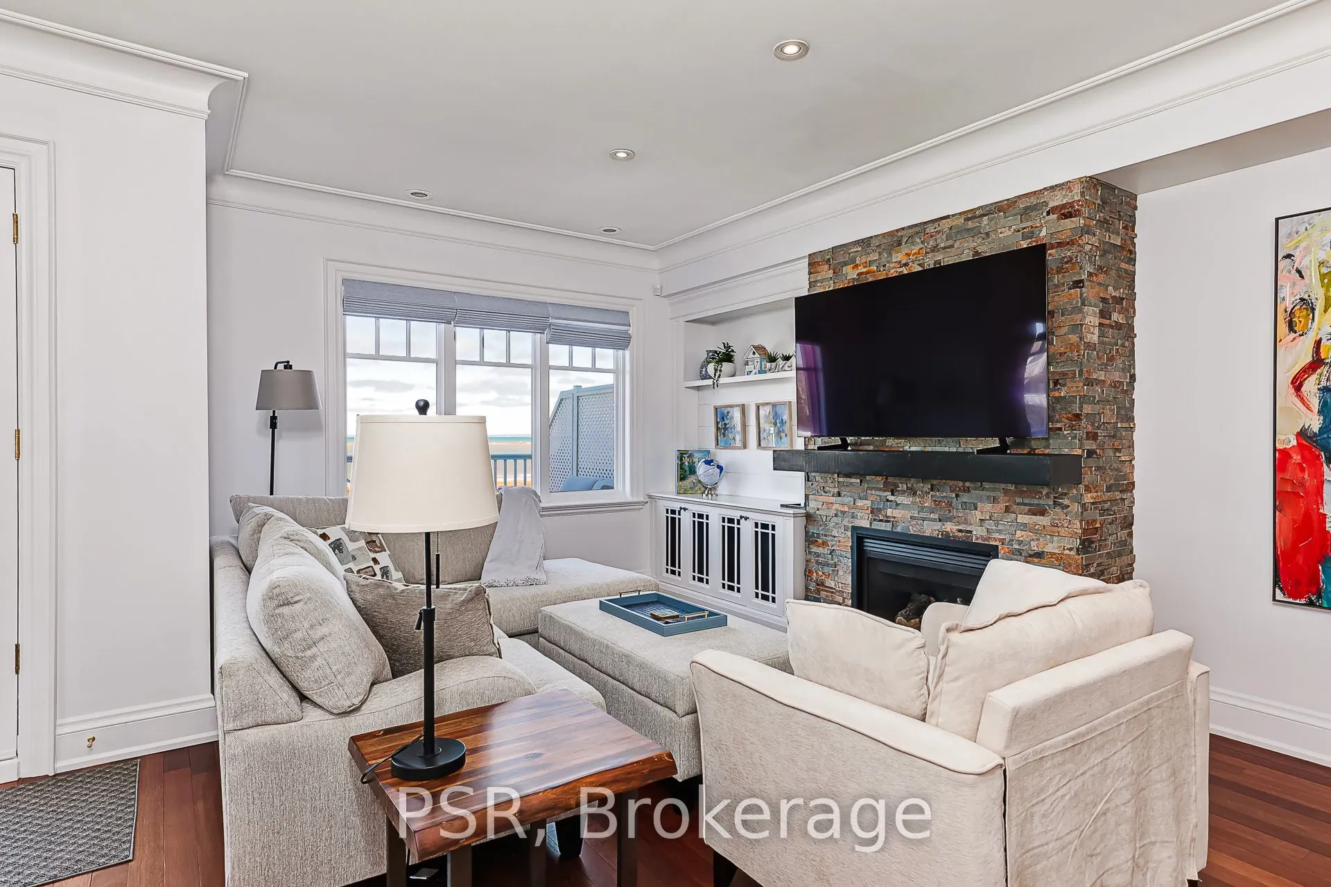 40 Trott Boulevard #306