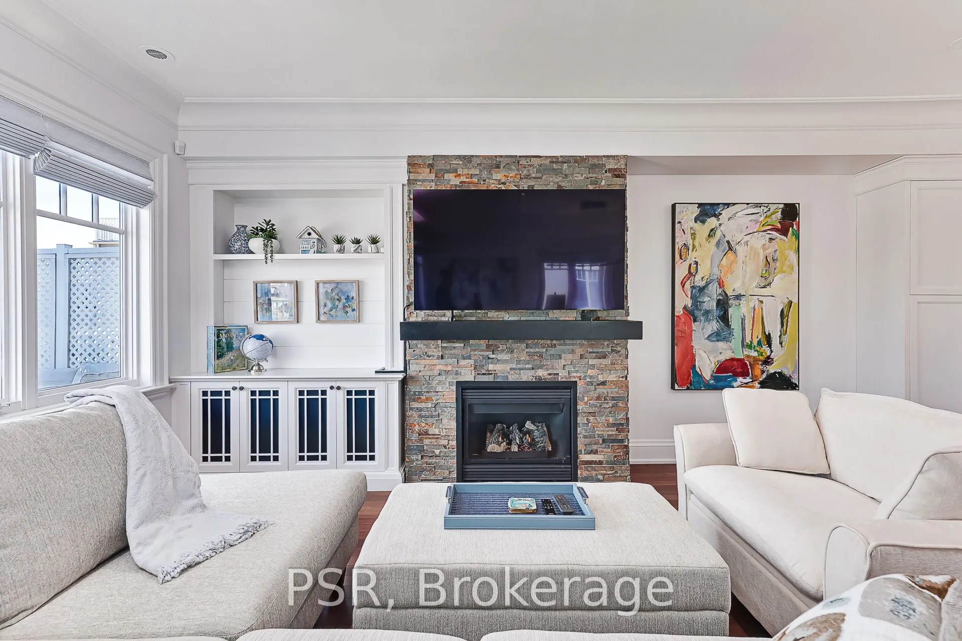 40 Trott Boulevard #306