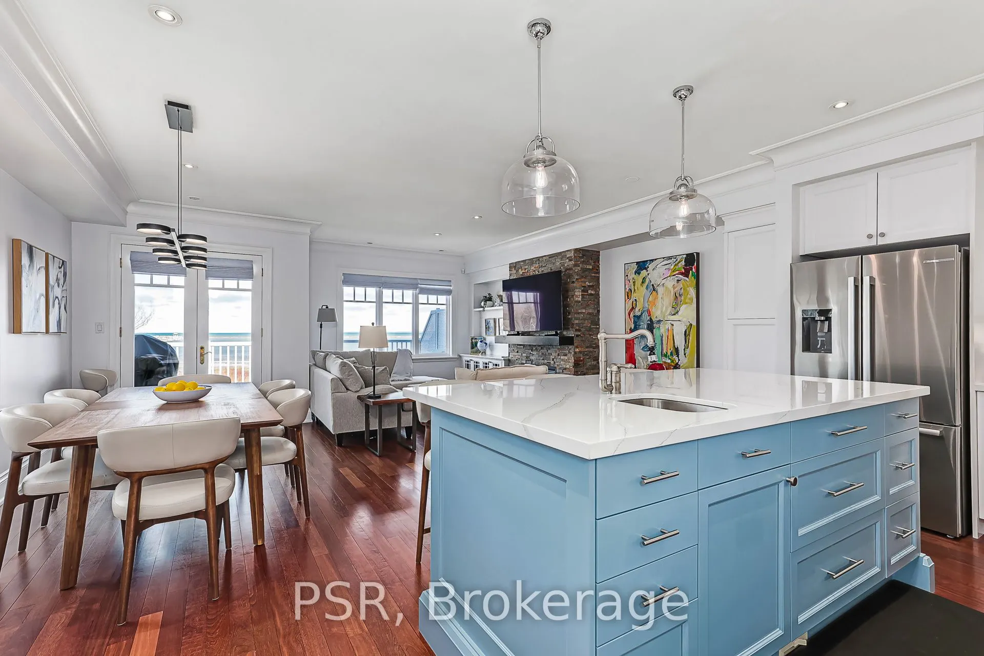 40 Trott Boulevard #306