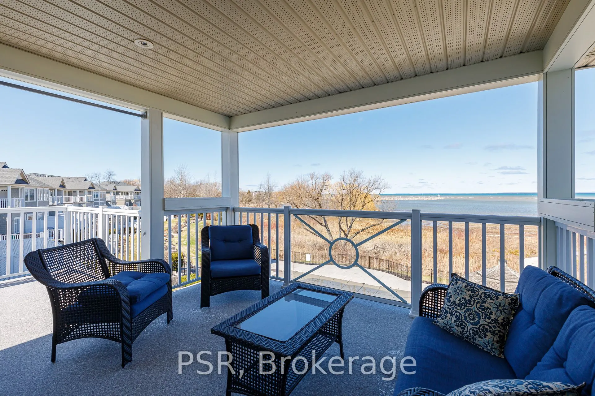 40 Trott Boulevard #306