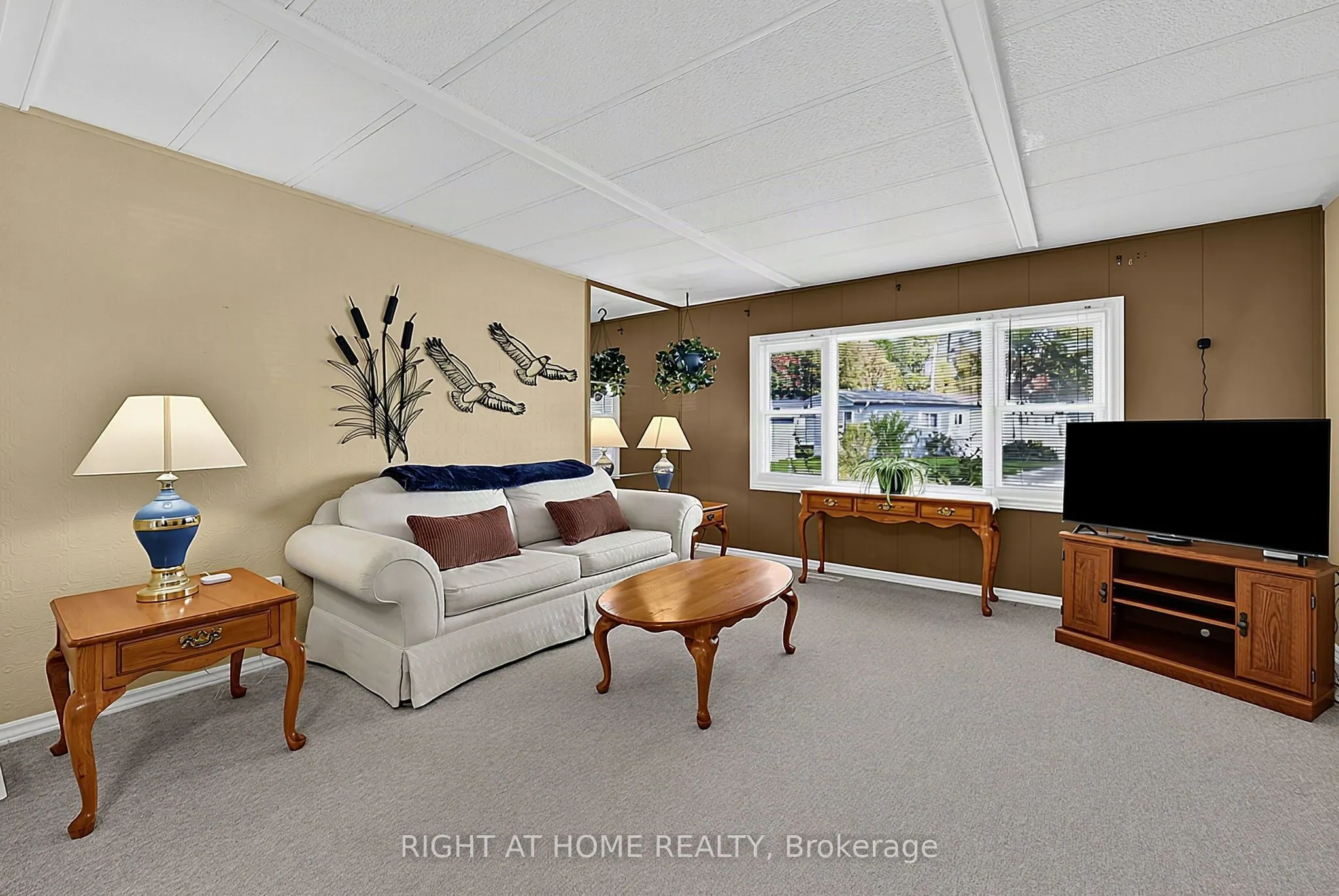 1 Georgian Glen Drive
