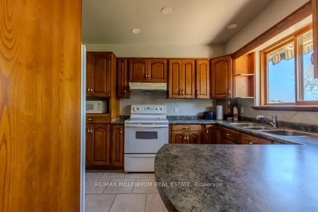4065 Glen Cedar Drive
