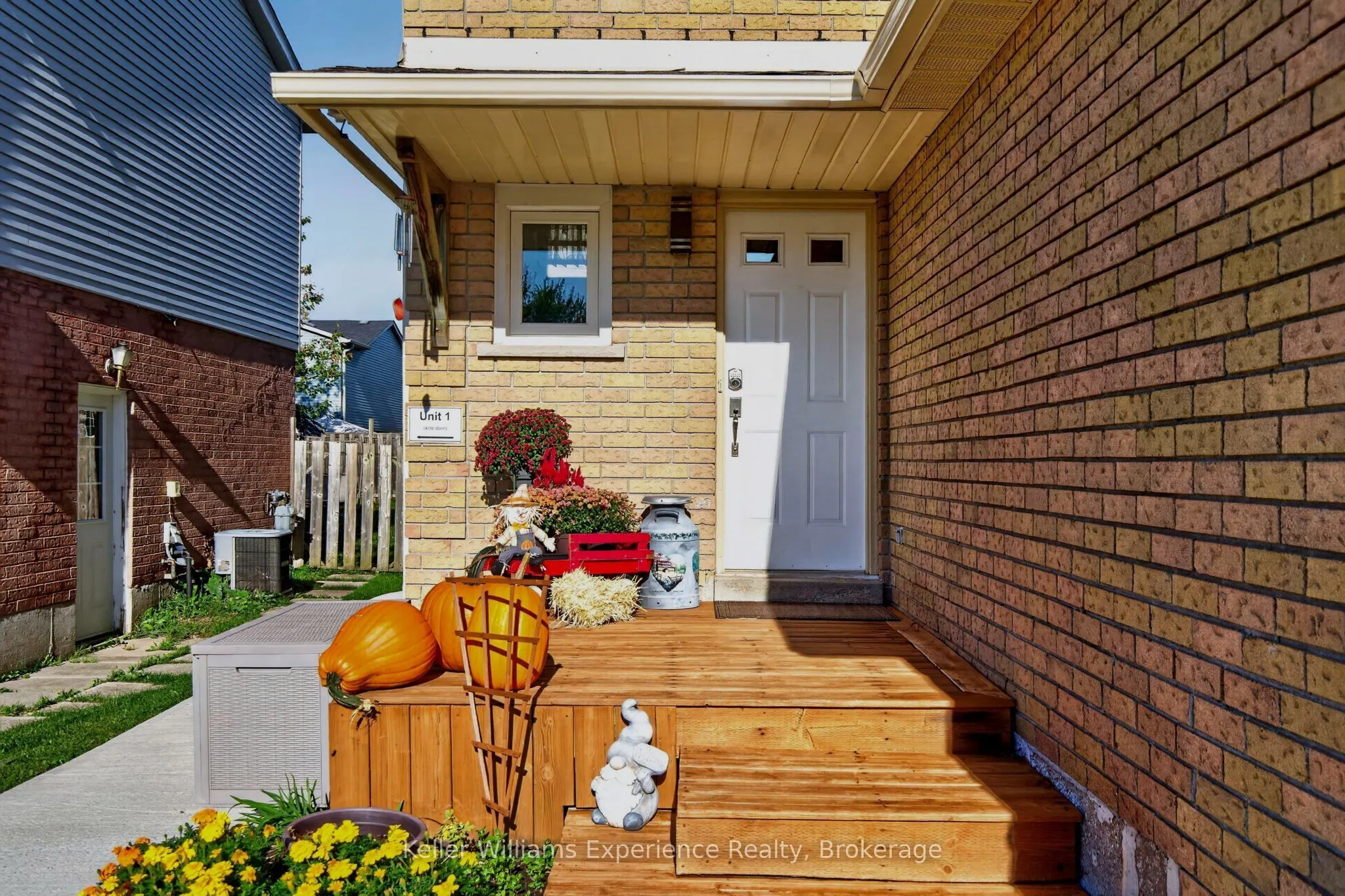 13 Lindsay Court