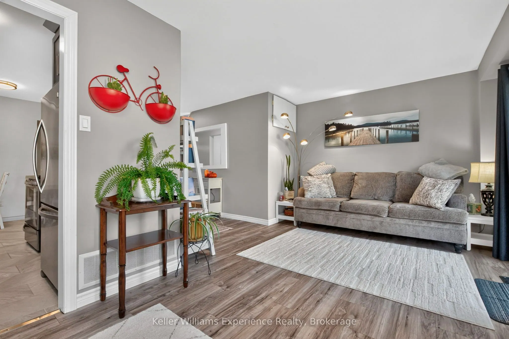13 Lindsay Court