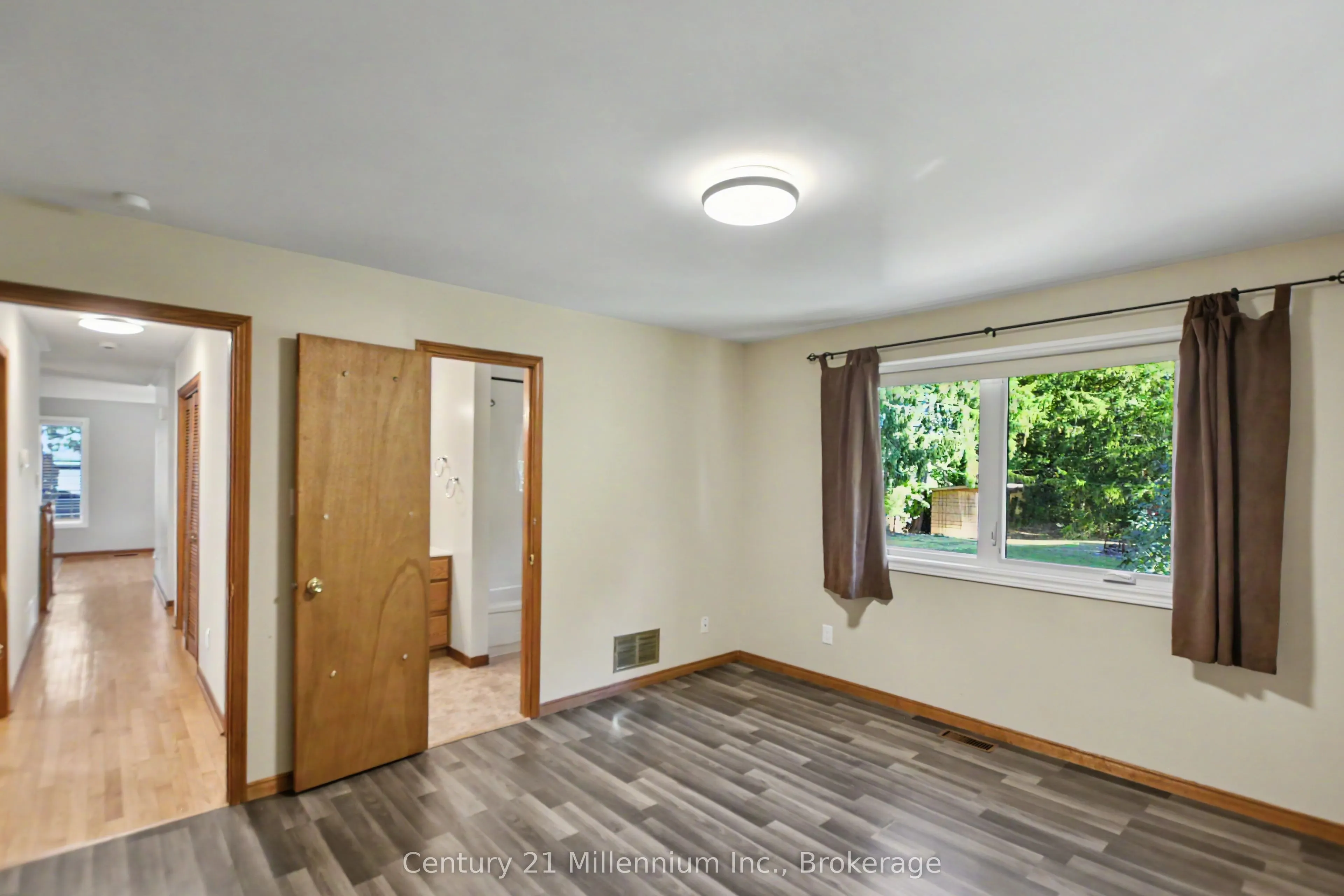 290 Warrington Road