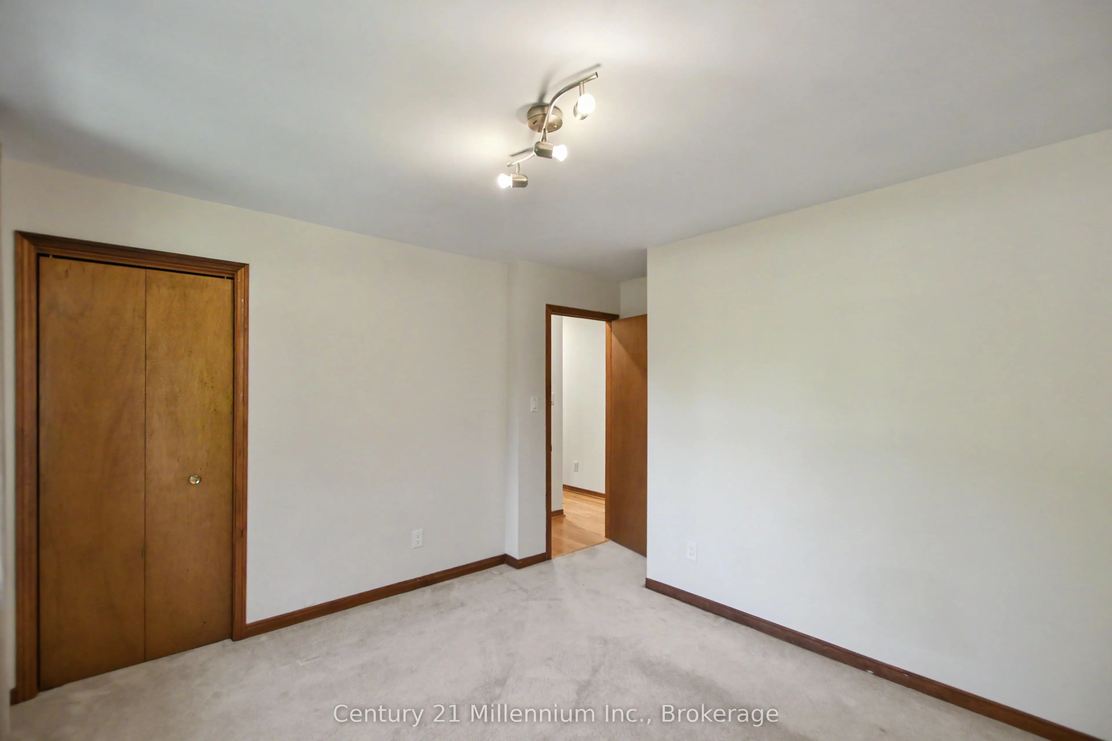 290 Warrington Road