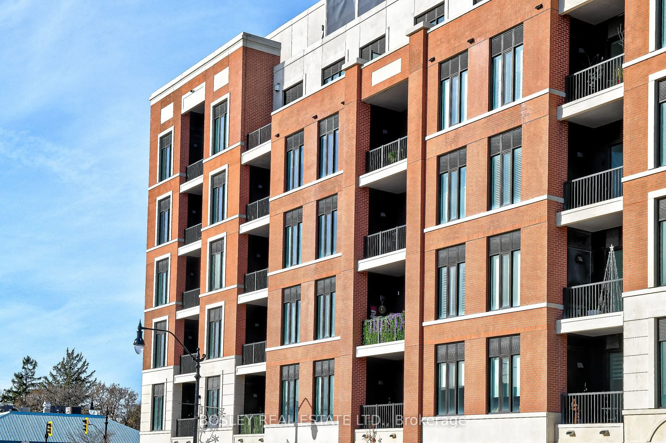 1 Hume Street S #310