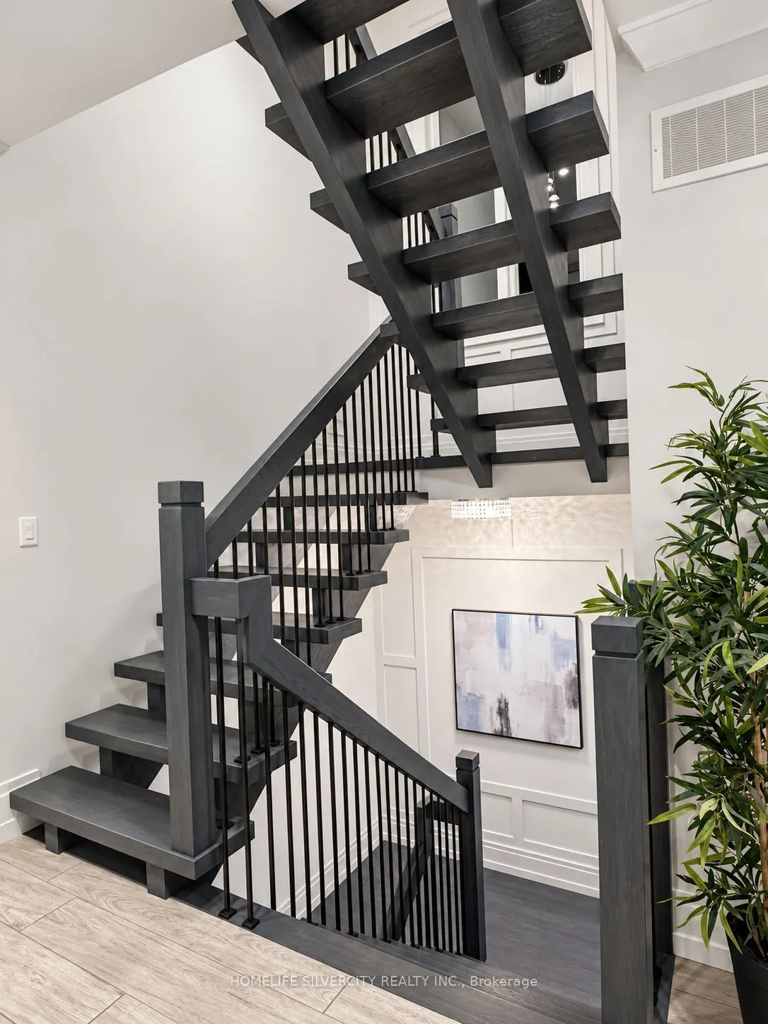 7 Elm Drive