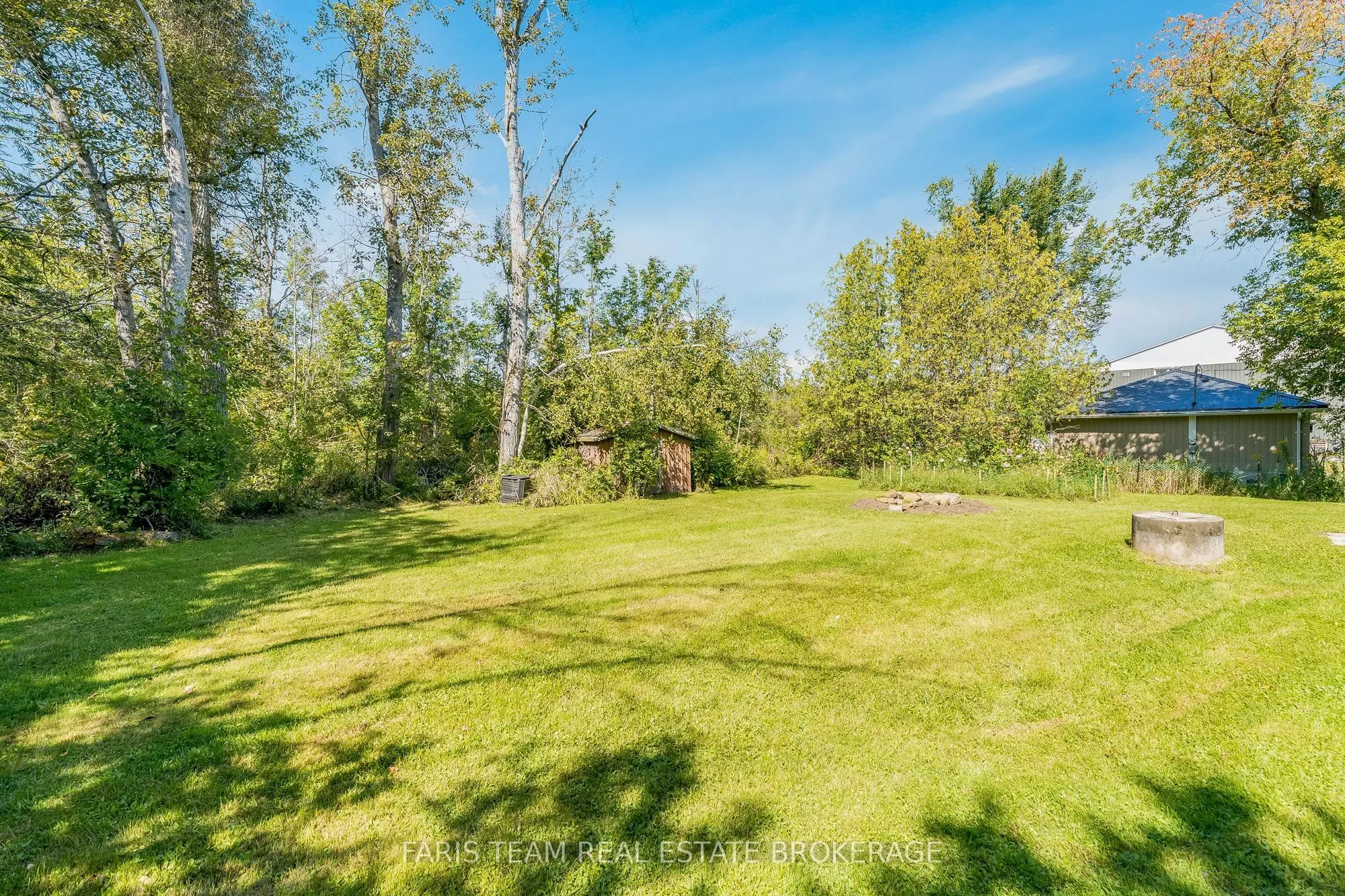 224 Lakeshore Road W