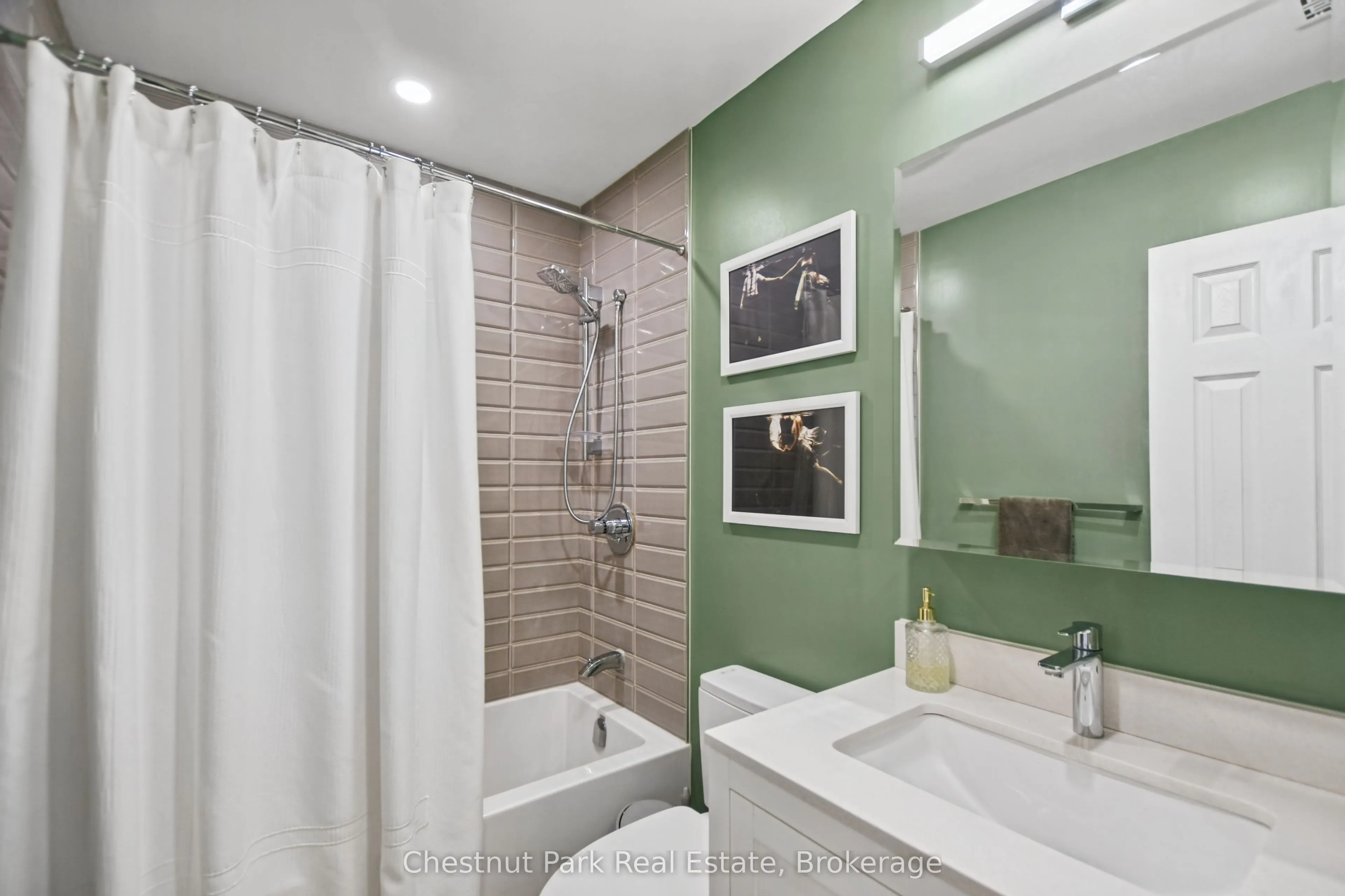 658 Johnston Park Avenue #1
