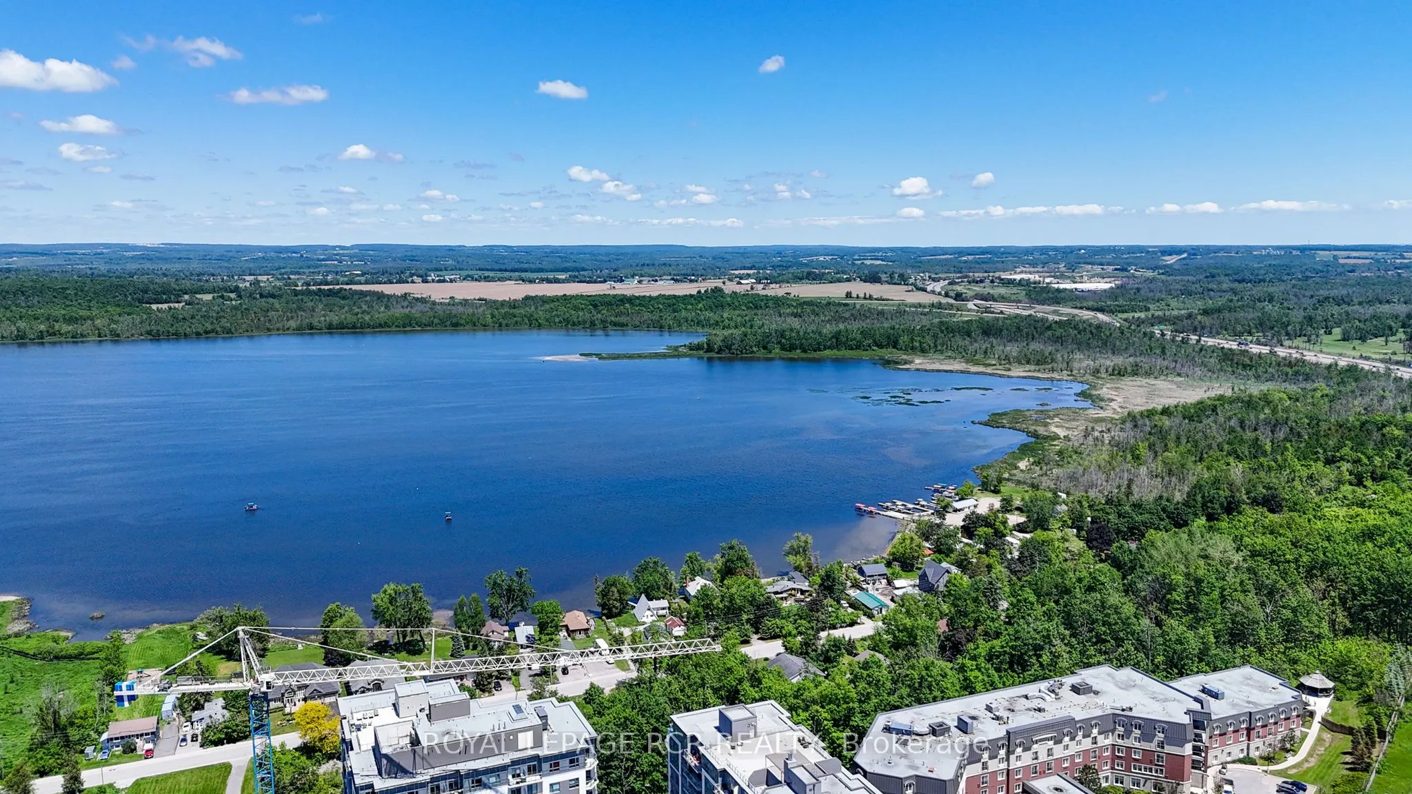 58 Lakeside Terrace #808