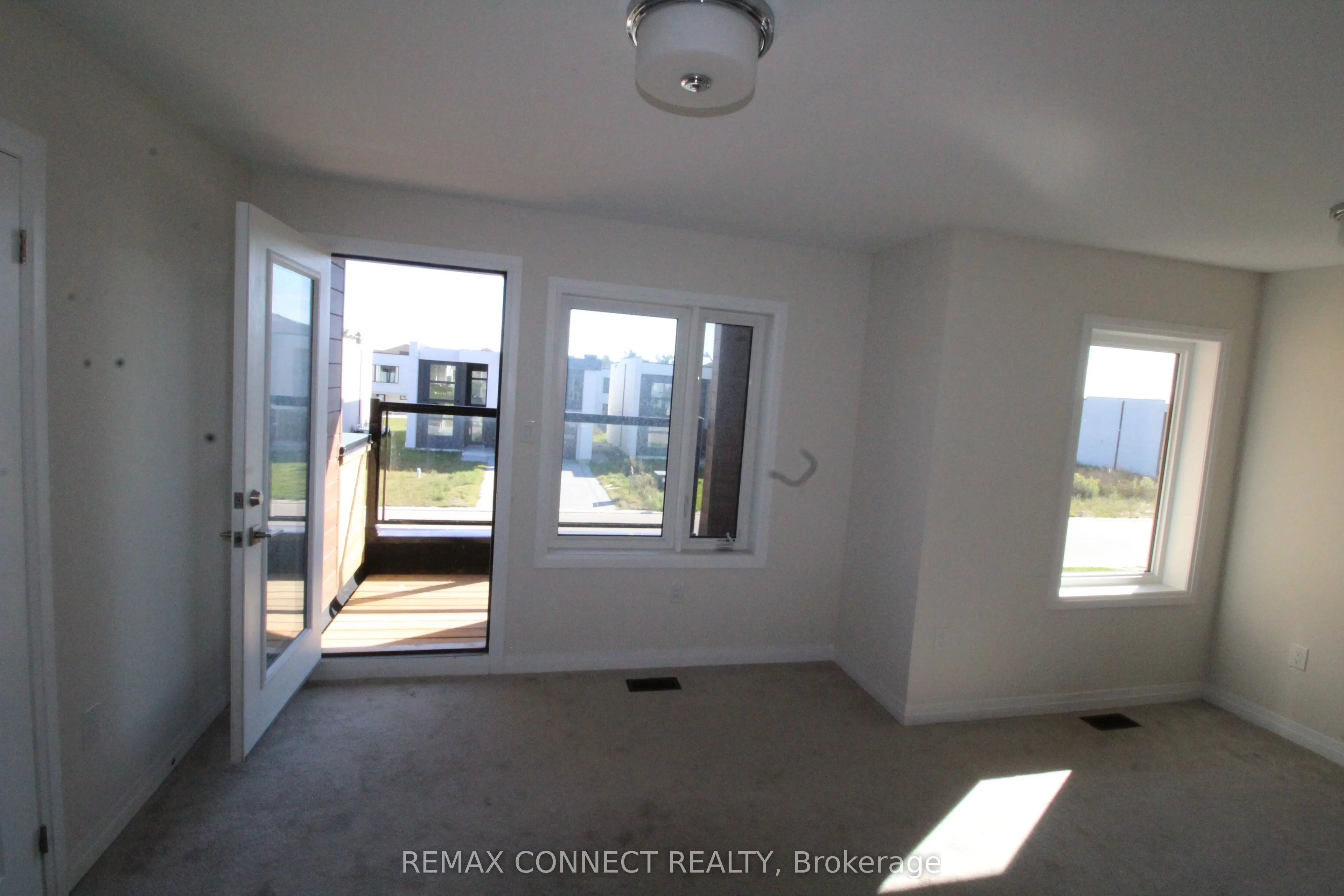 3715 Quayside Drive