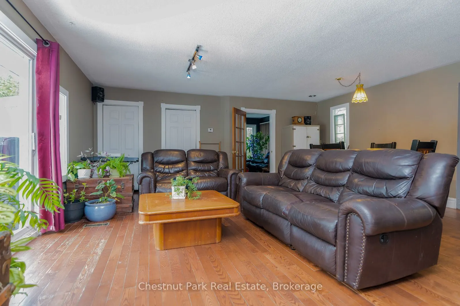 4 Parkside Avenue