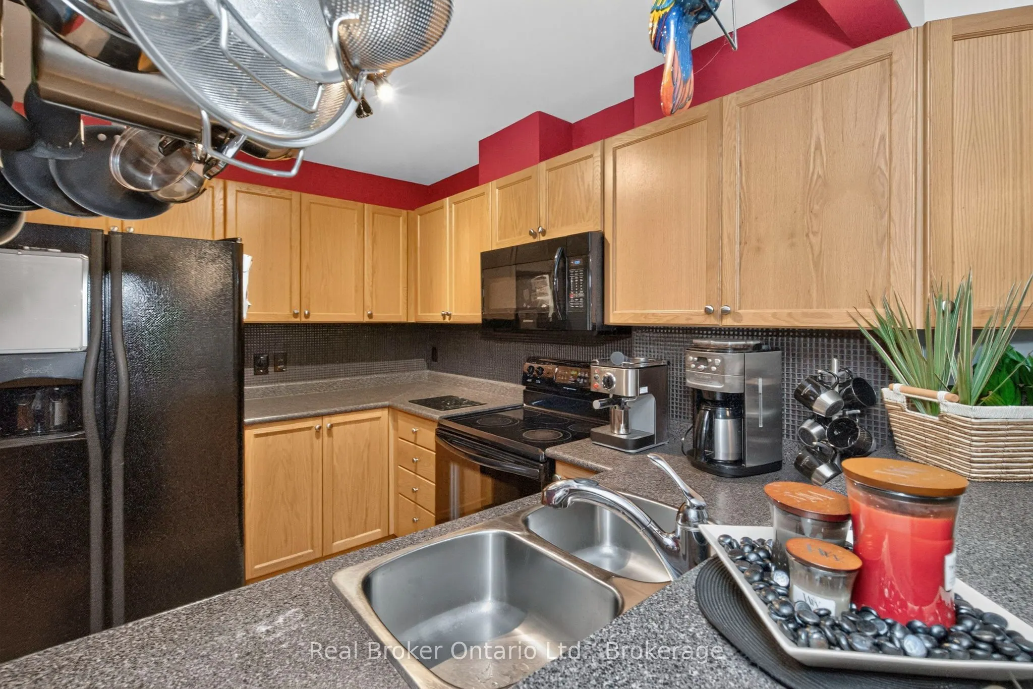 140 Southwinds Crescent
