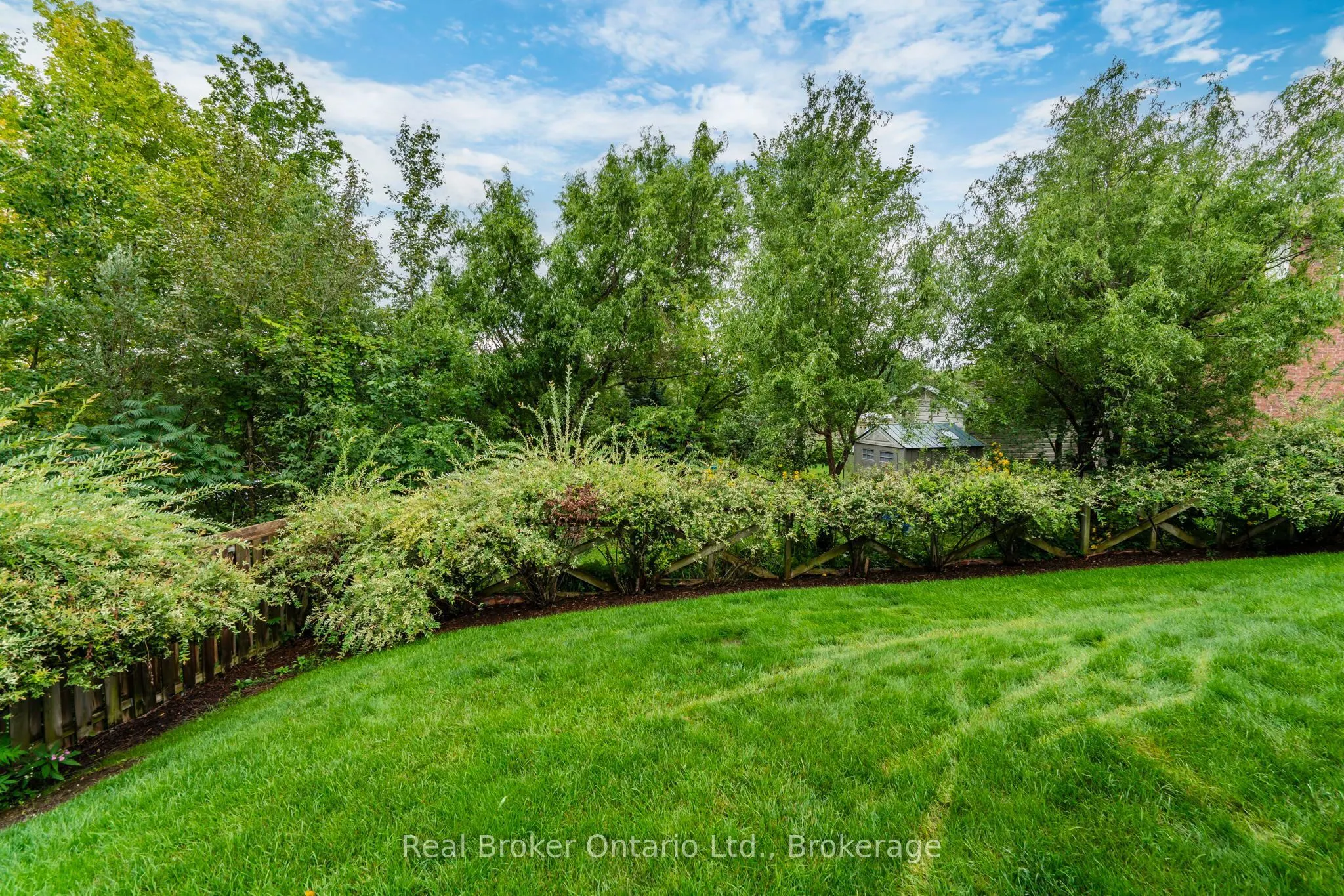 140 Southwinds Crescent
