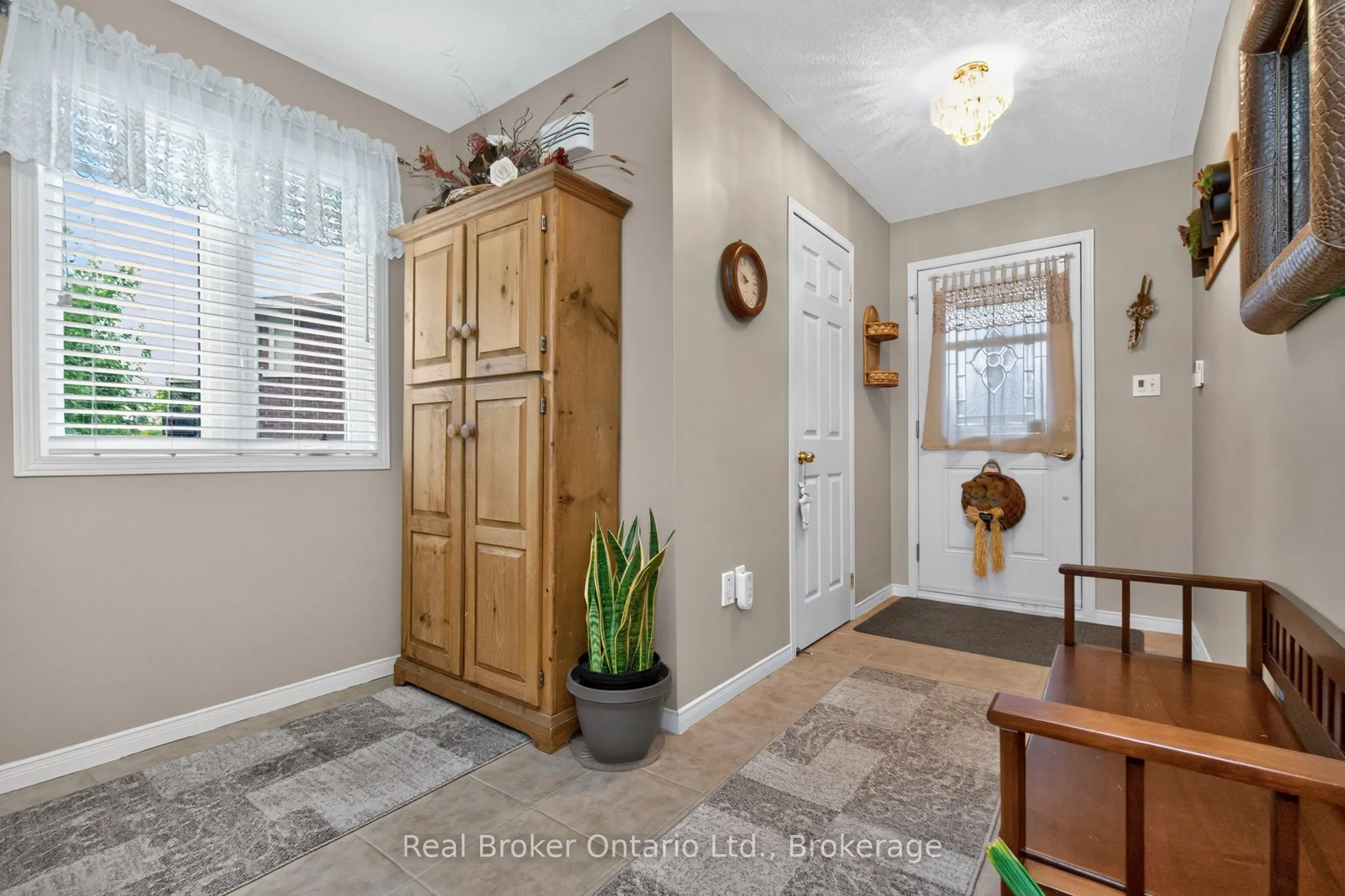 140 Southwinds Crescent