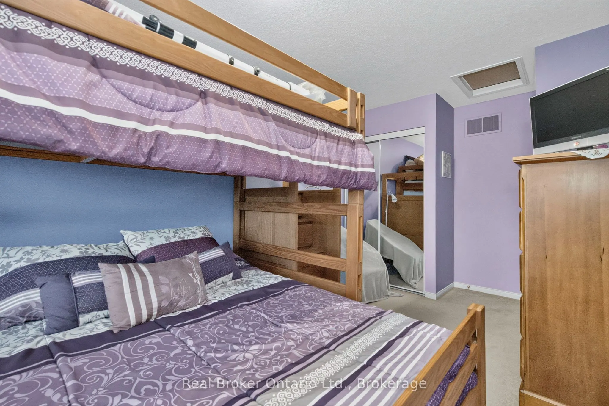 140 Southwinds Crescent