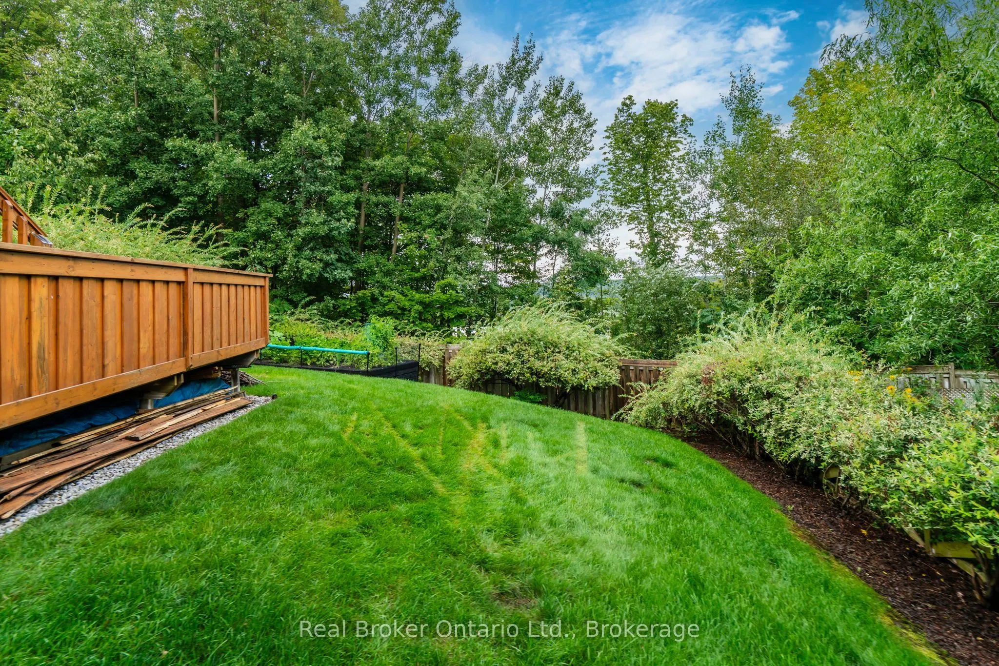 140 Southwinds Crescent