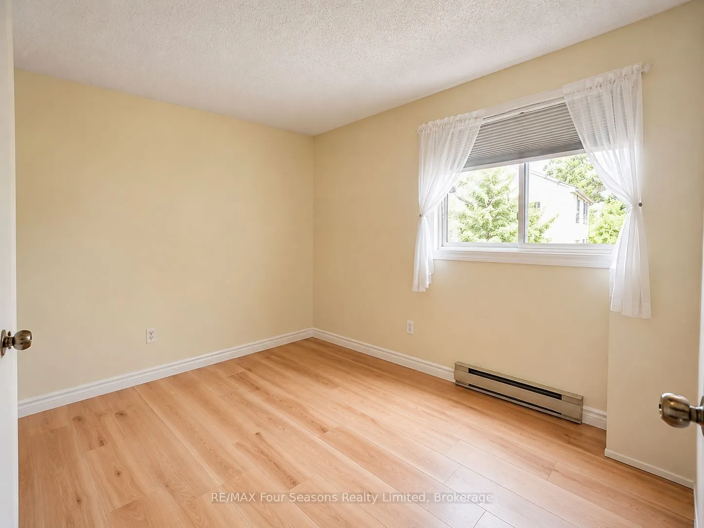 158 Escarpment Crescent #158