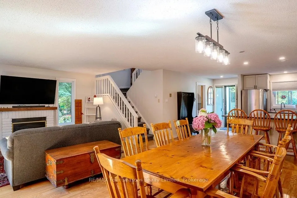 158 Escarpment Crescent #158