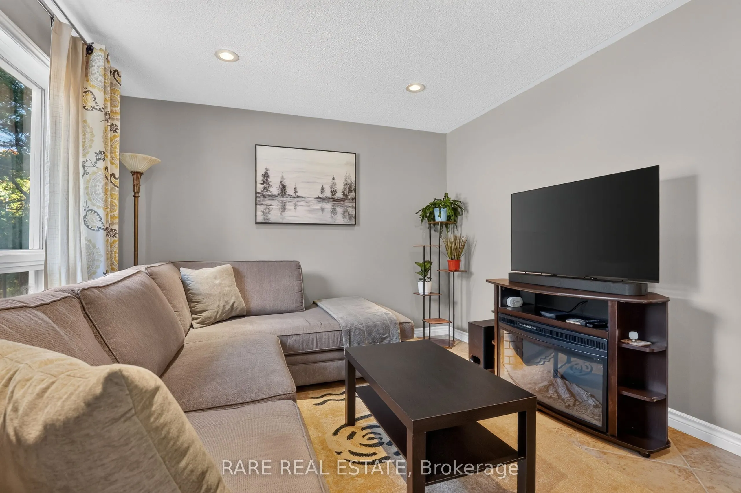 36 Sugarbush Road
