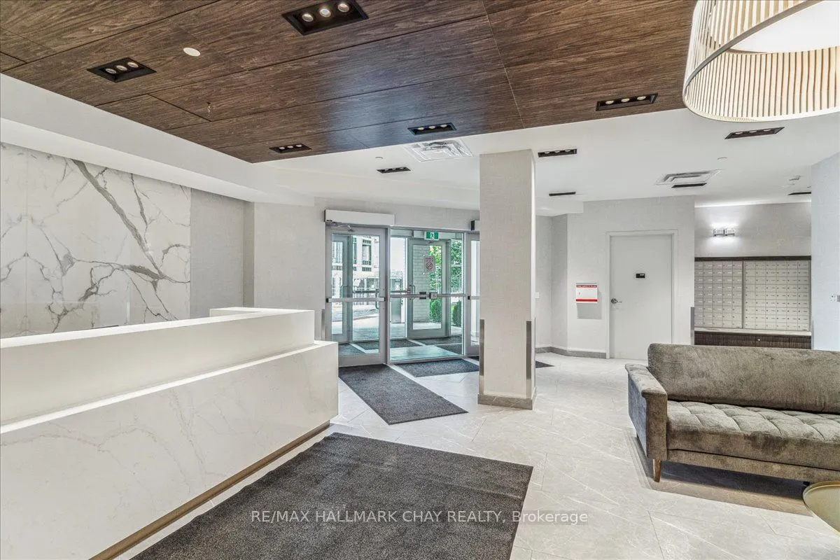 58 Lakeside Terrace #1110