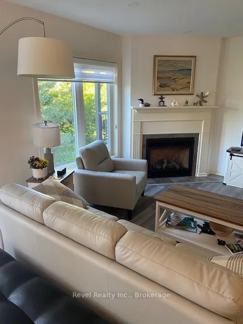 378 Mariners Way #9