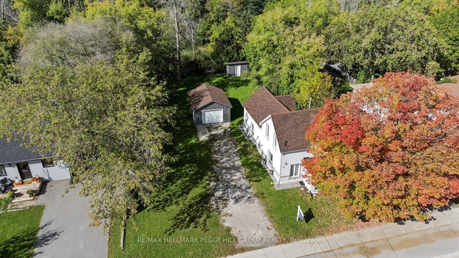 132 Queen Street W